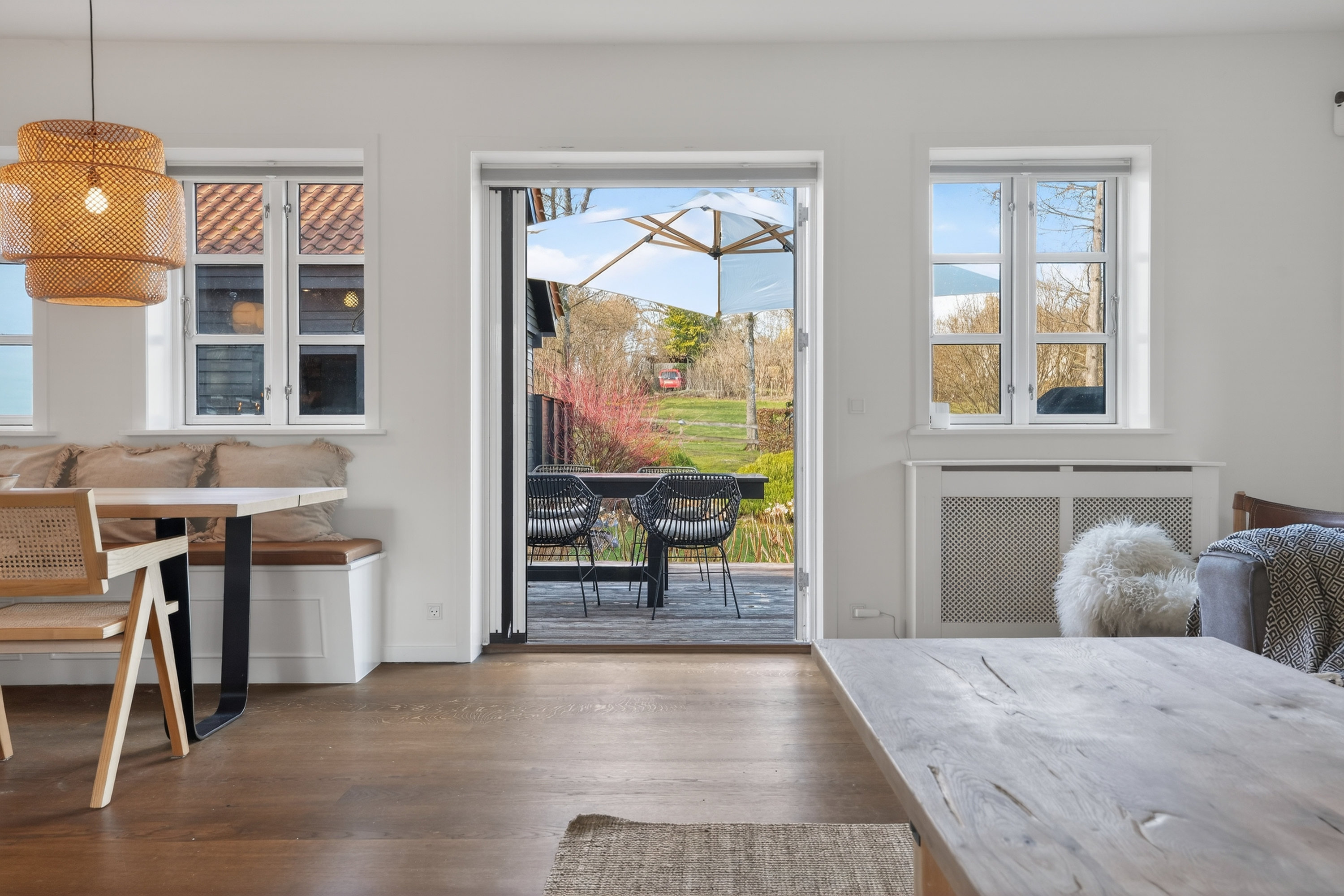 Fremhævet stue billede i fuldskærmstilstand. Billede af Harløsevej 280, 3400 Hillerød