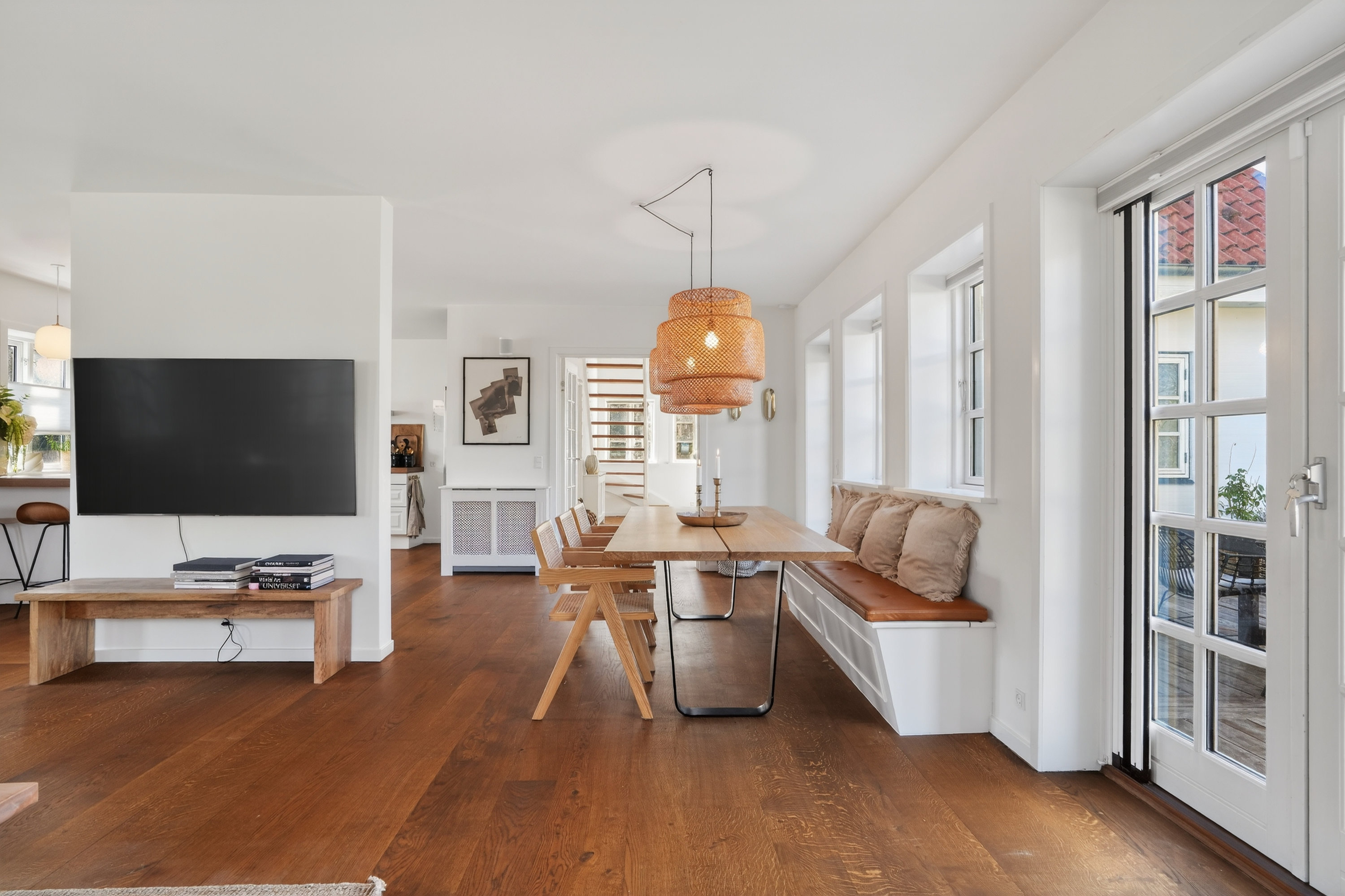 Fremhævet stue billede i fuldskærmstilstand. Billede af Harløsevej 280, 3400 Hillerød