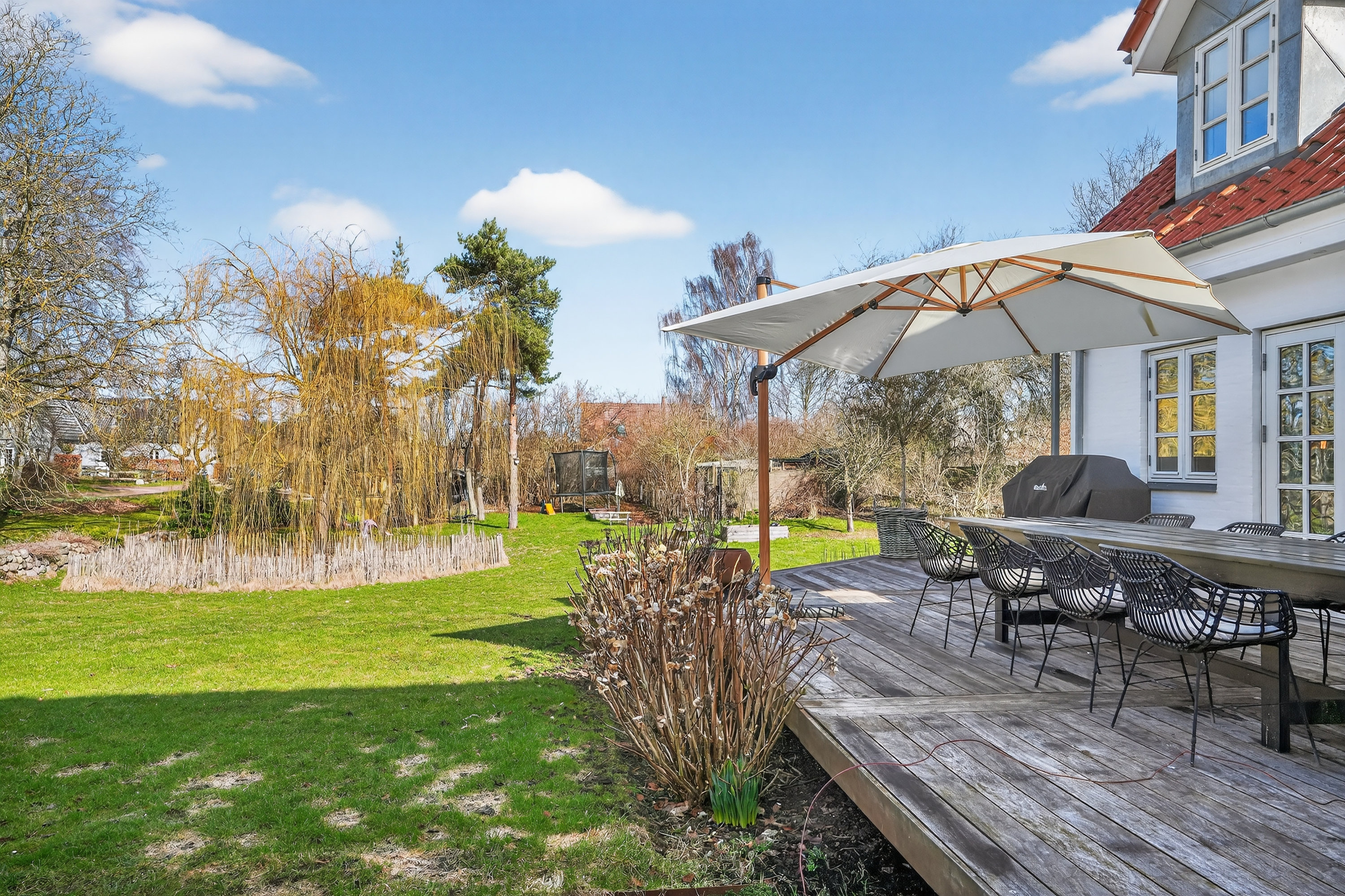 Fremhævet terrasse billede i fuldskærmstilstand. Billede af Harløsevej 280, 3400 Hillerød