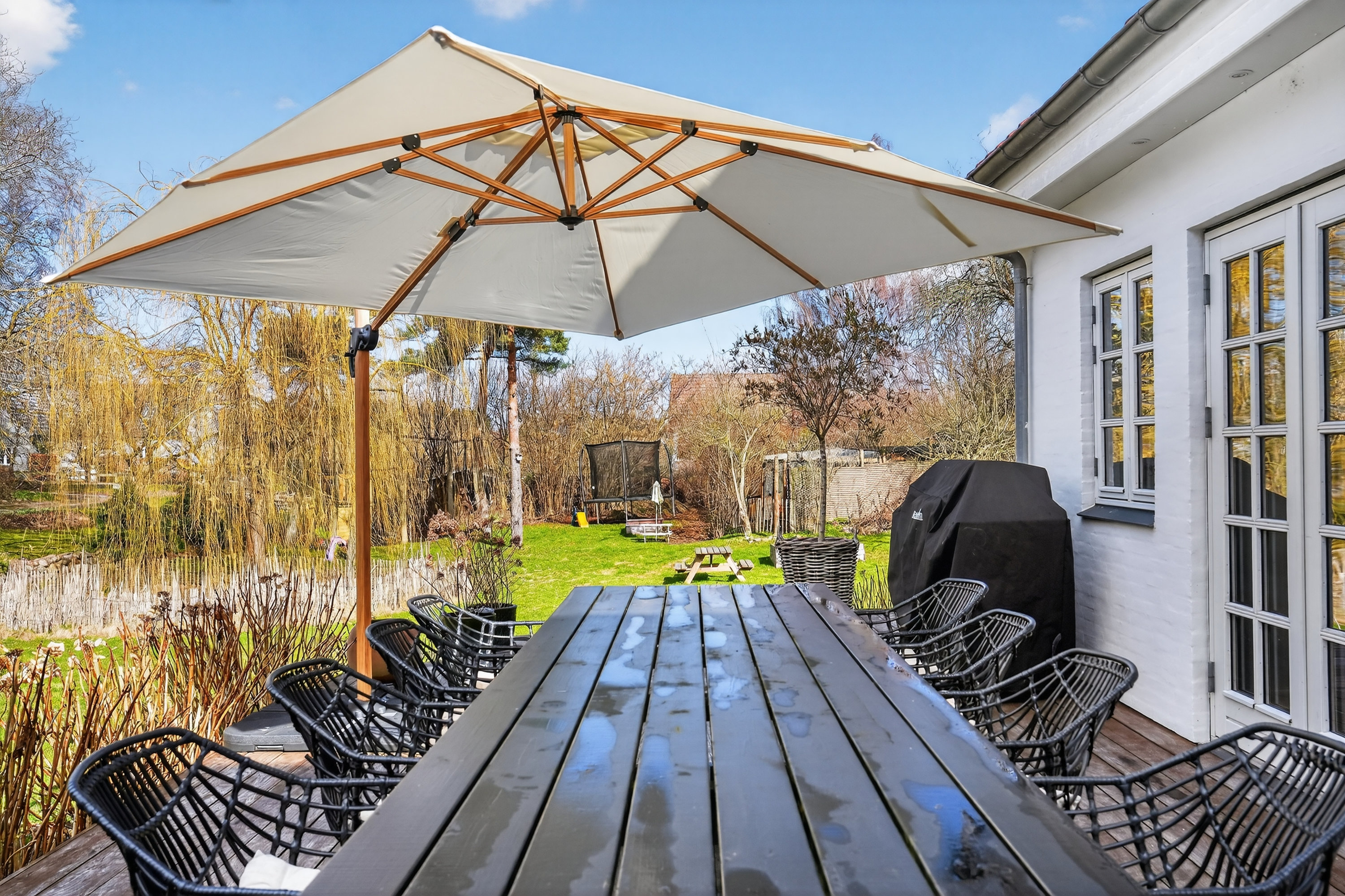 Fremhævet terrasse billede i fuldskærmstilstand. Billede af Harløsevej 280, 3400 Hillerød