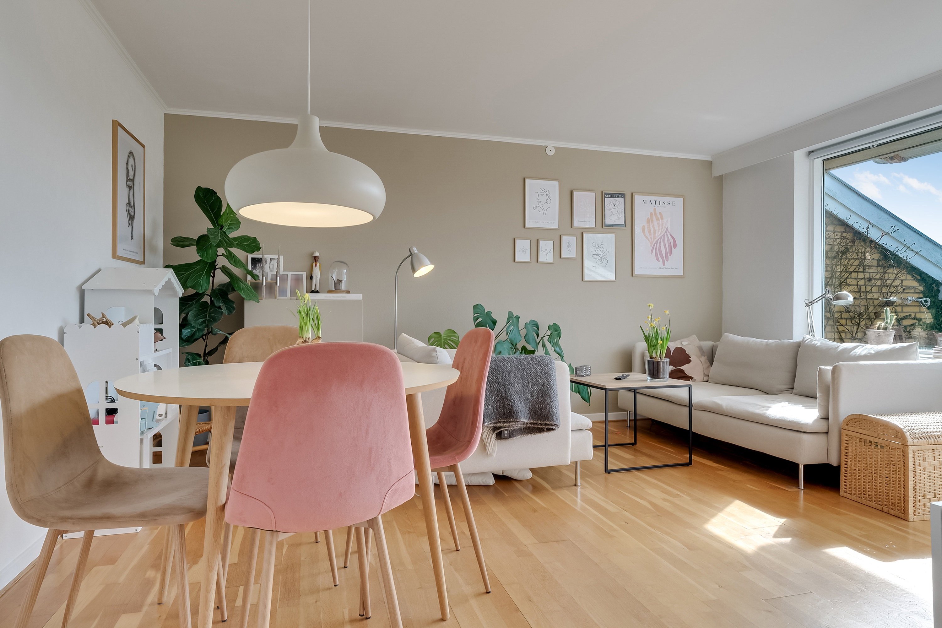 Fremhævet stue billede i fuldskærmstilstand. Billede af Majsvej 8, 5800 Nyborg