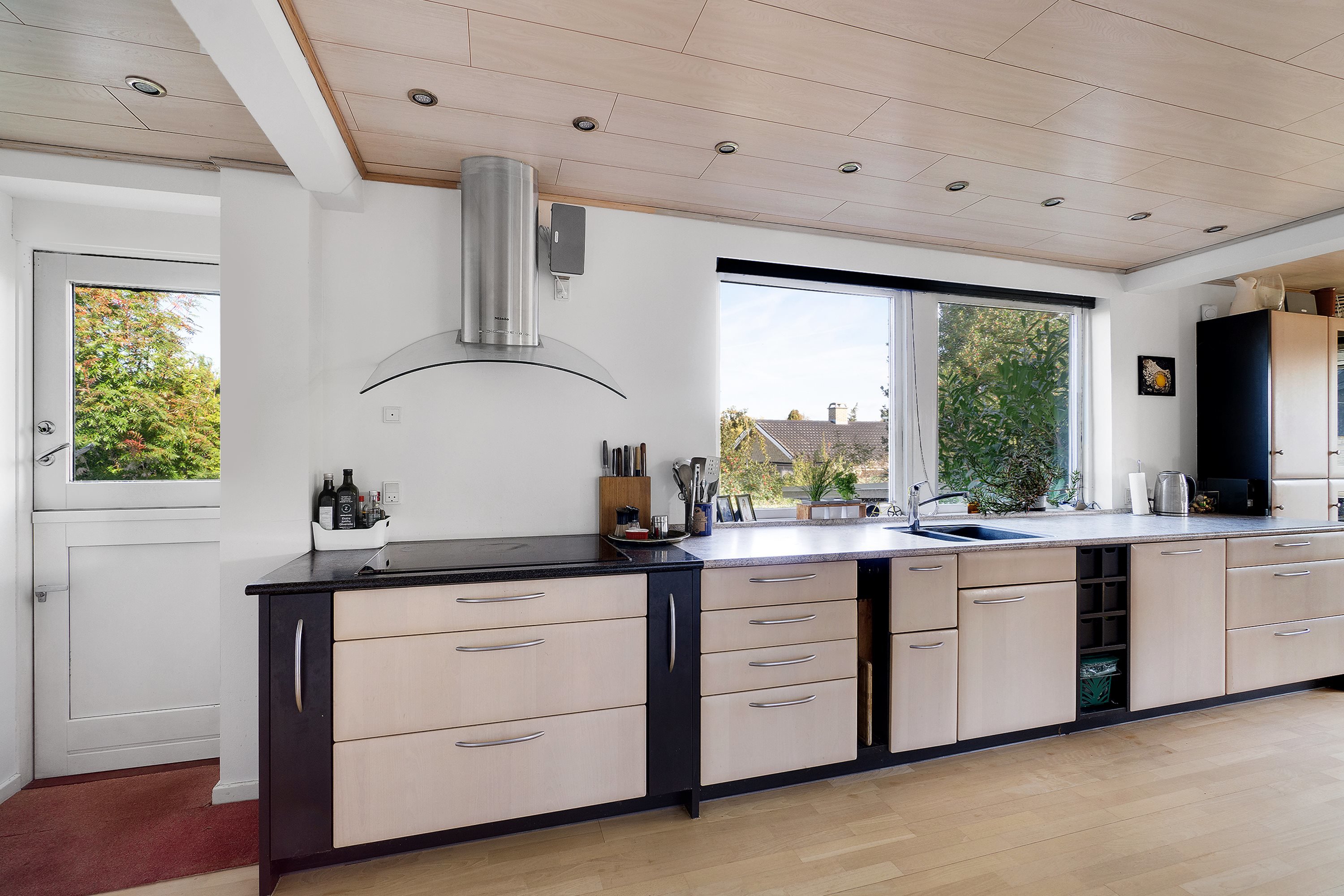 Fremhævet  billede i fuldskærmstilstand. Billede af Ludvig Holsteins Alle 67, 2750 Ballerup