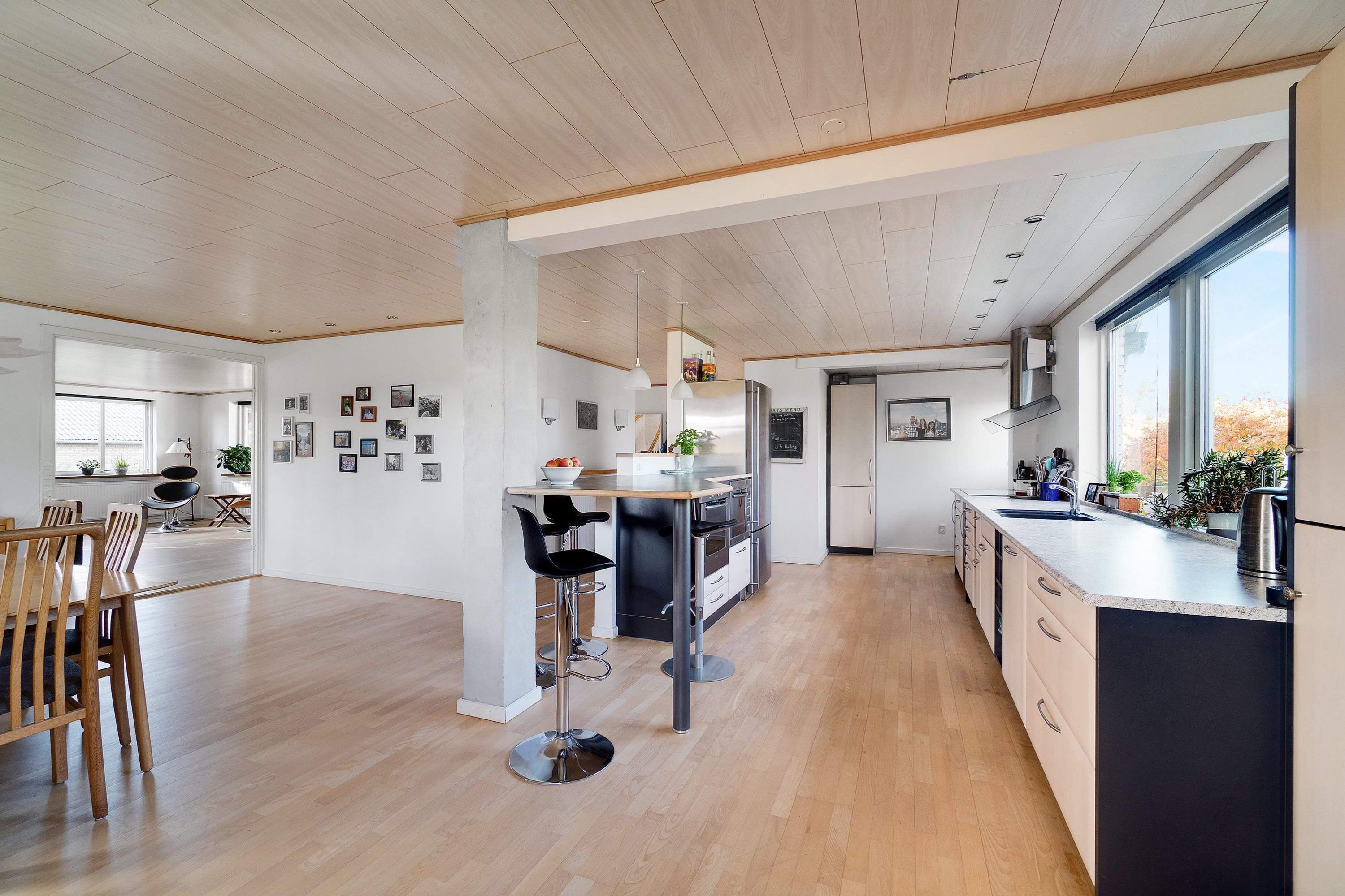 Fremhævet  billede i fuldskærmstilstand. Billede af Ludvig Holsteins Alle 67, 2750 Ballerup