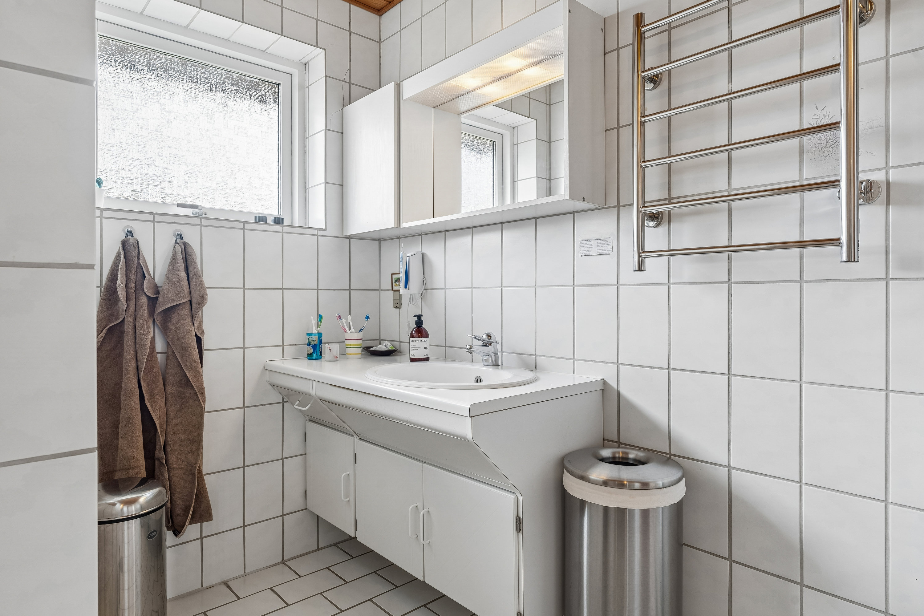 Fremhævet badeværelse billede i fuldskærmstilstand. Billede af Rørkærvej 50, 8722 Hedensted