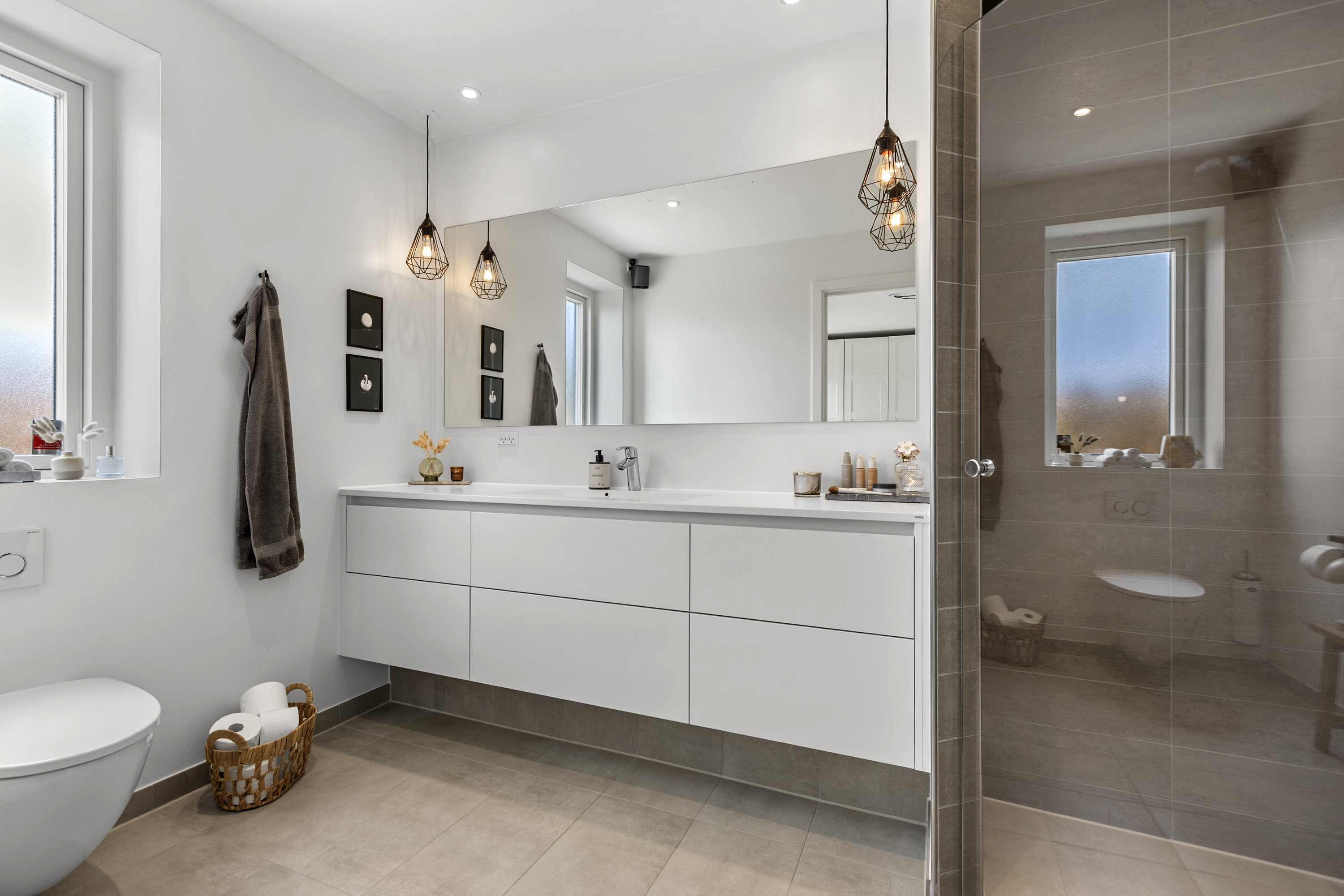 Fremhævet badeværelse billede i fuldskærmstilstand. Billede af Kæret 22, Benløse, 4100 Ringsted