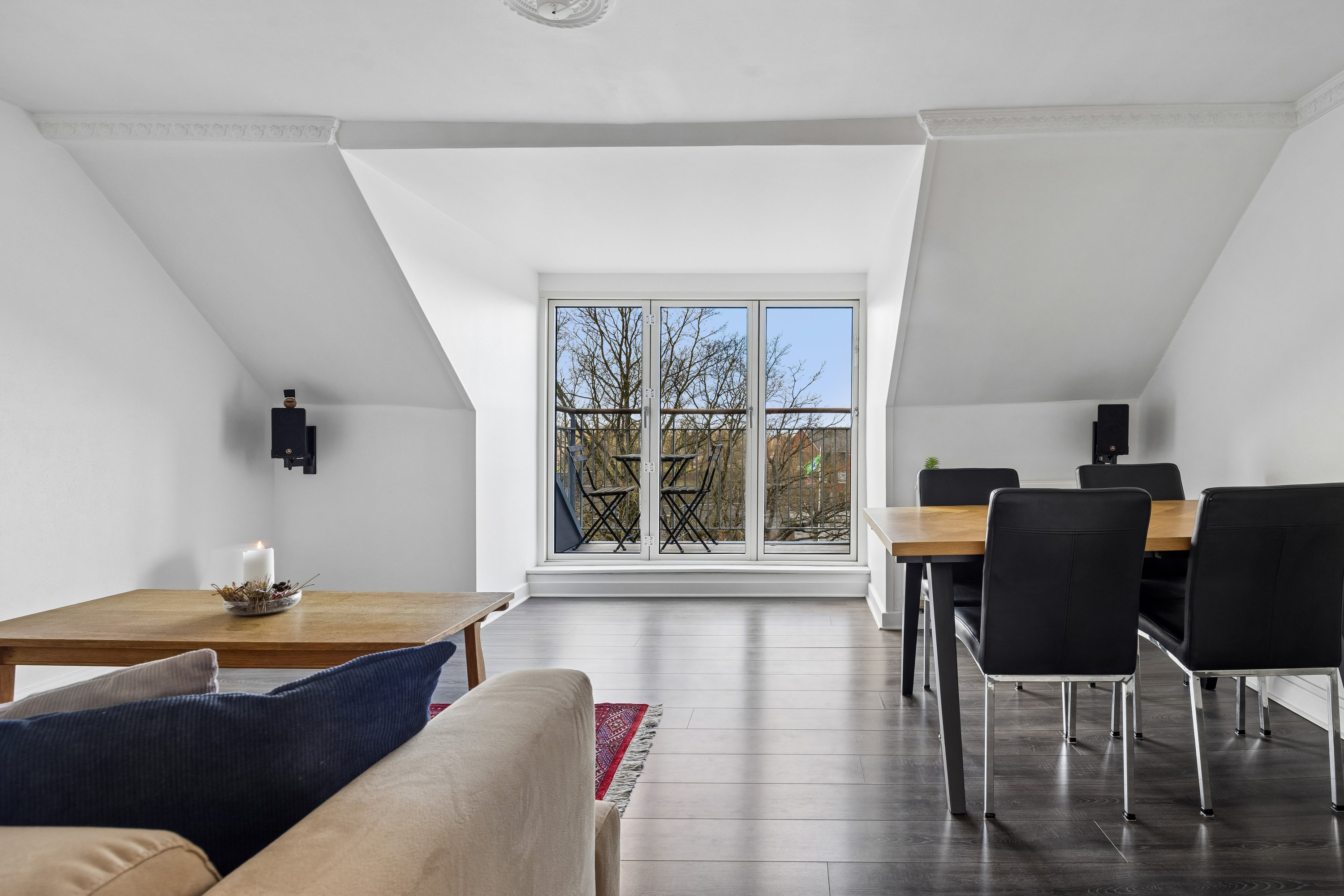 Fremhævet stue billede i fuldskærmstilstand. Billede af Vestre Fjordvej 34, 4. th., 9000 Aalborg