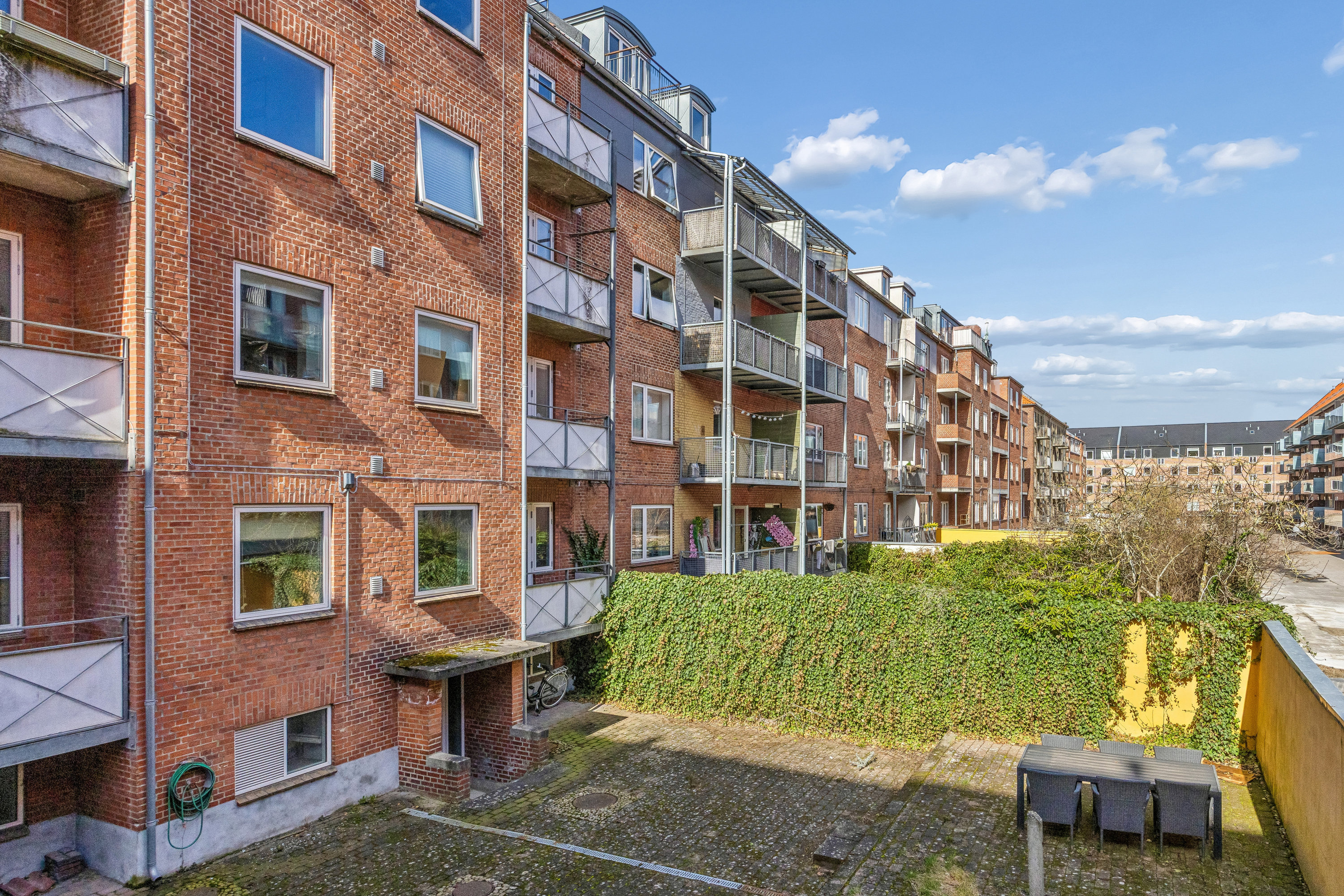 Fremhævet andet billede i fuldskærmstilstand. Billede af Vestre Fjordvej 34, 4. th., 9000 Aalborg