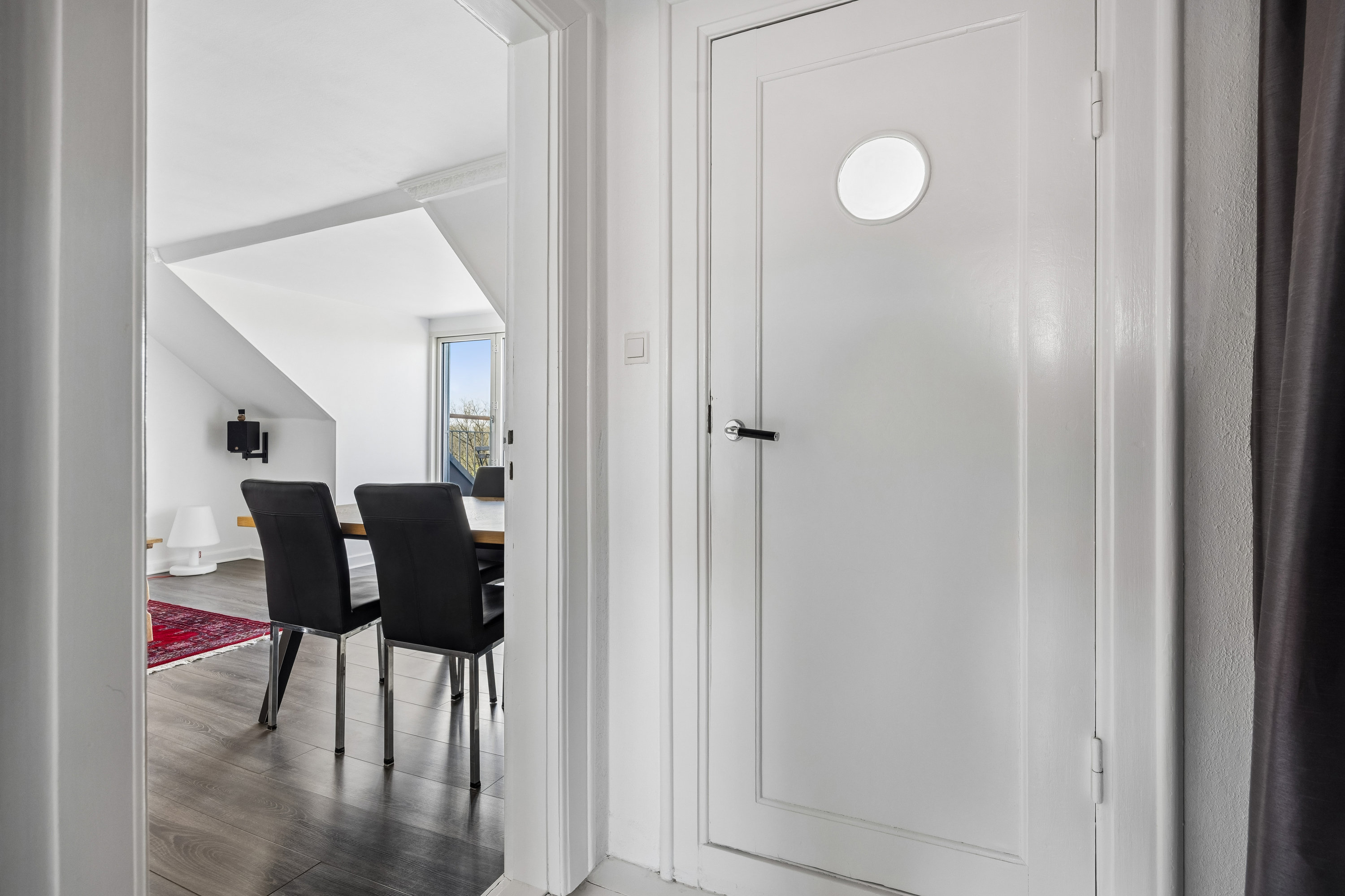 Fremhævet gang billede i fuldskærmstilstand. Billede af Vestre Fjordvej 34, 4. th., 9000 Aalborg