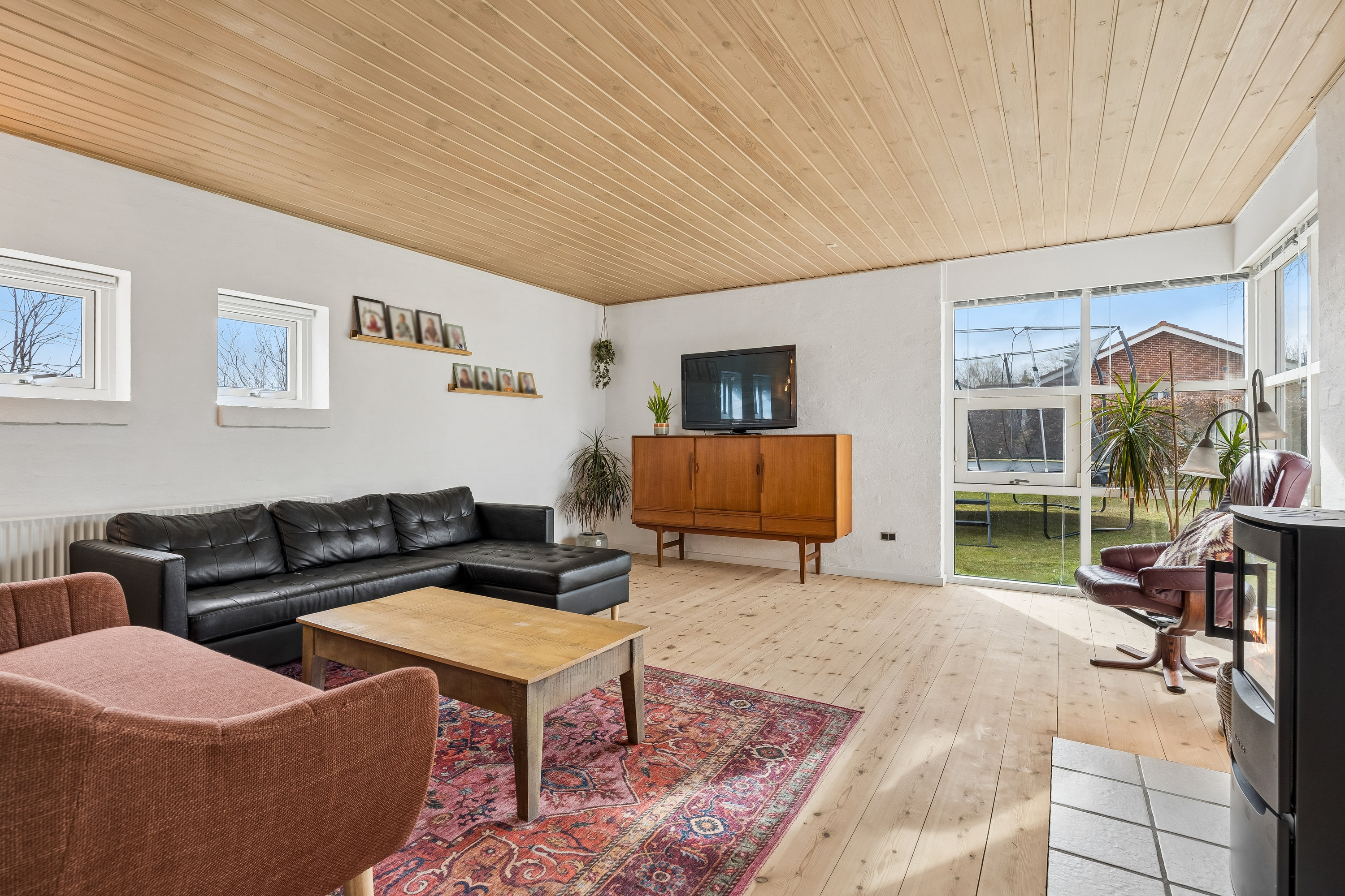 Fremhævet stue billede i fuldskærmstilstand. Billede af Tranevej 105, 8721 Daugård