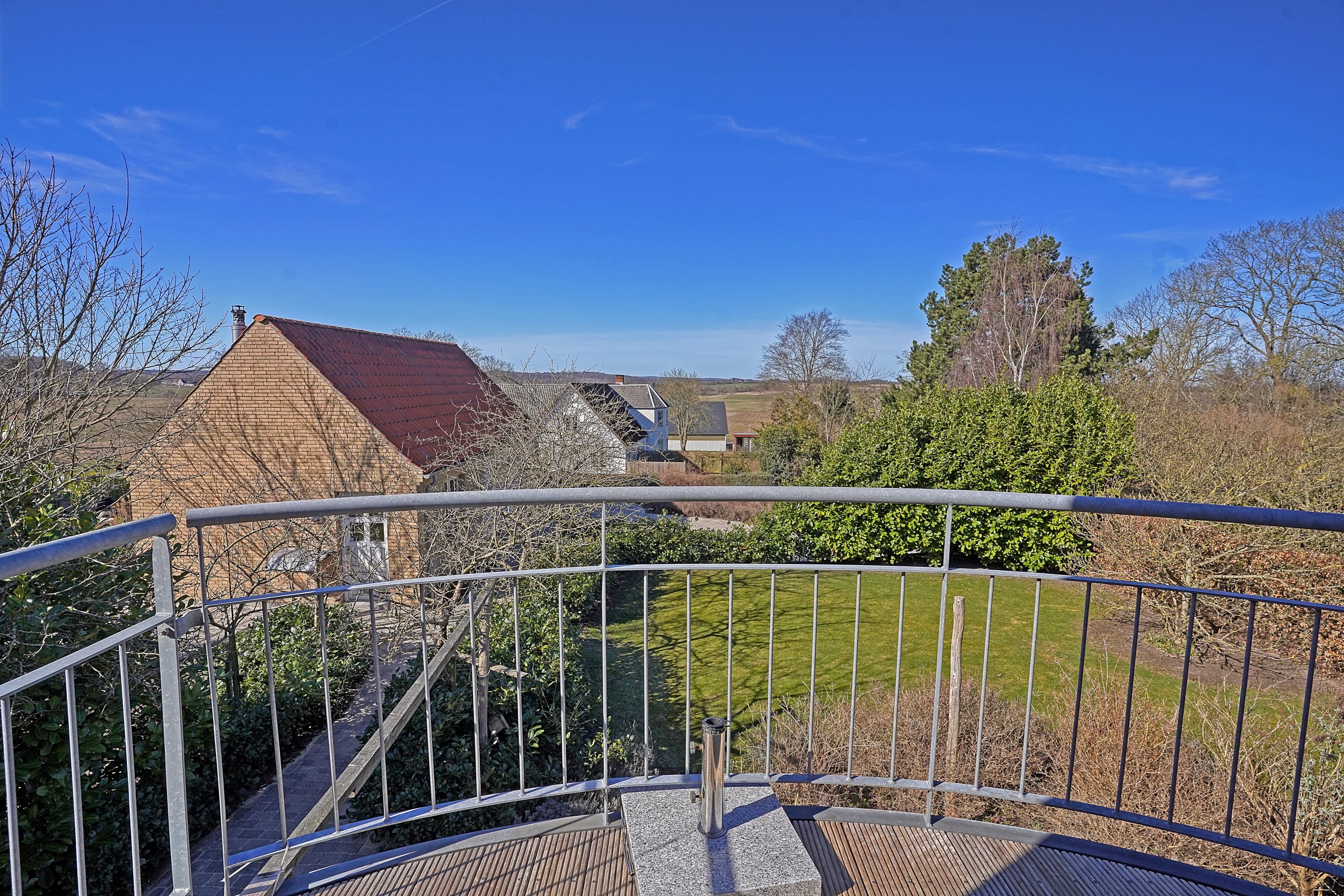 Fremhævet altan billede i fuldskærmstilstand. Billede af Plejeltvej 10C, Plejelt, 3230 Græsted