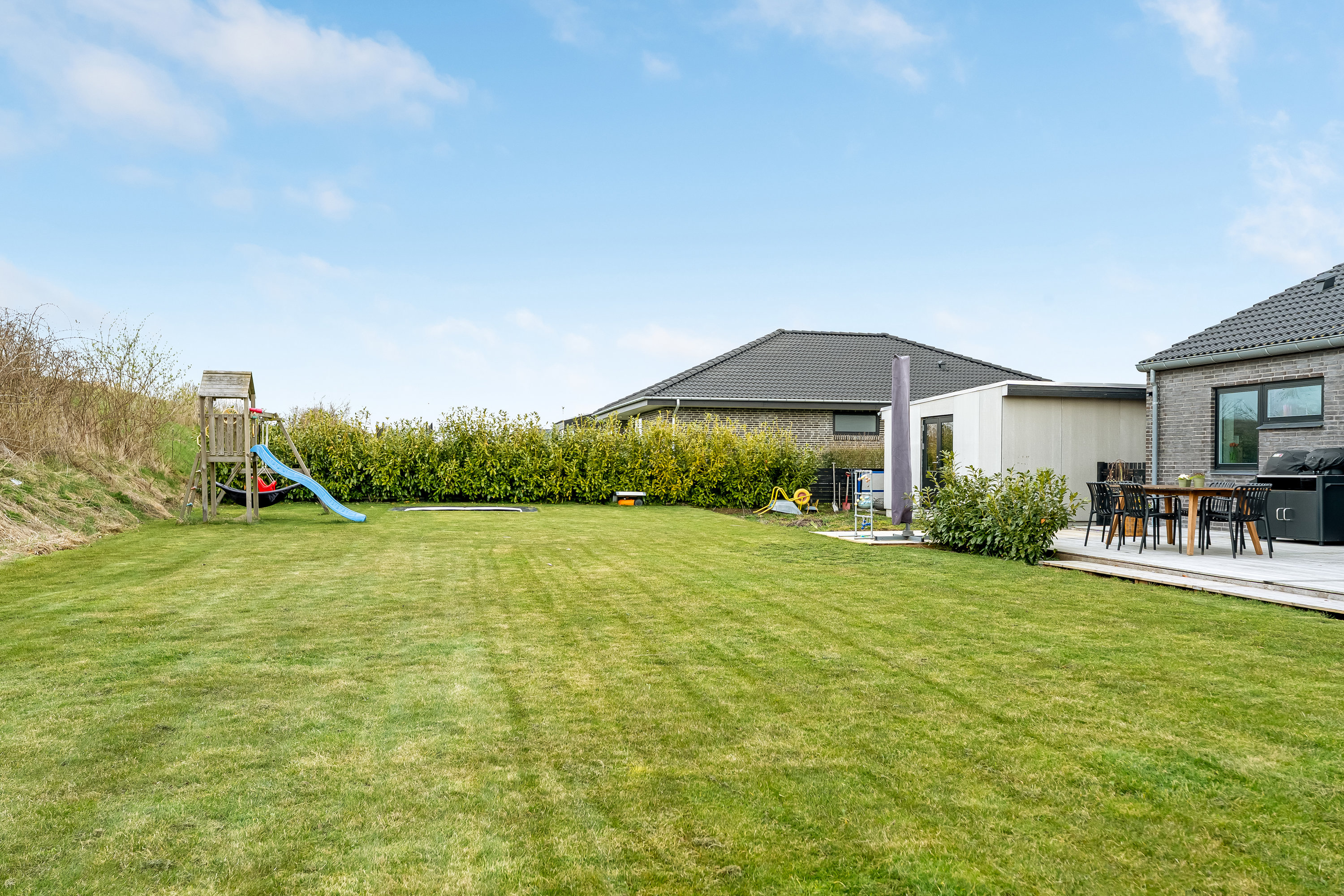 Fremhævet have billede i fuldskærmstilstand. Billede af Anemonevænget 17, Nordbyen, 4800 Nykøbing F