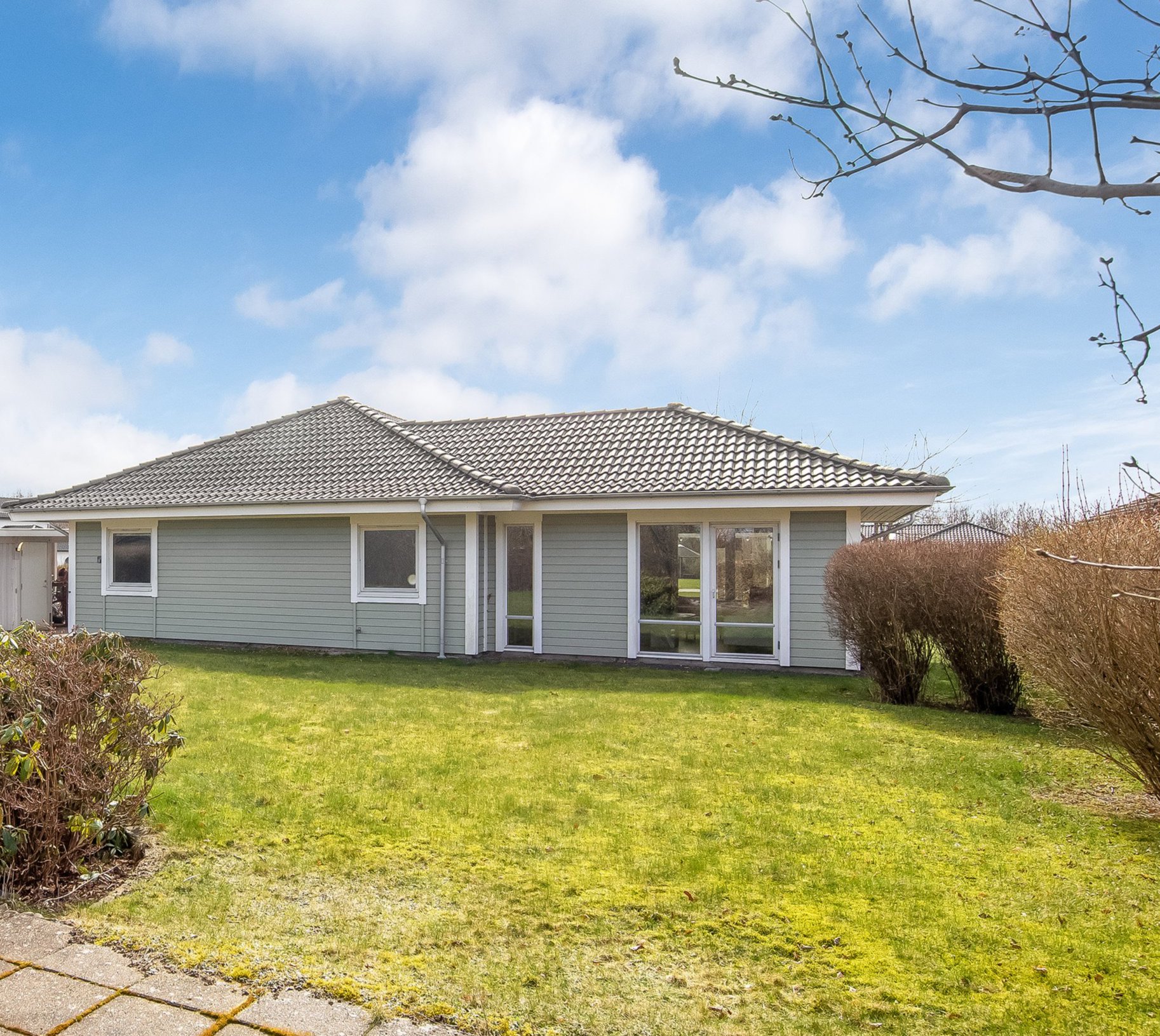 Fremhævet  billede i fuldskærmstilstand. Billede af Fløjlsgræsset 26, Mejrup, 7500 Holstebro