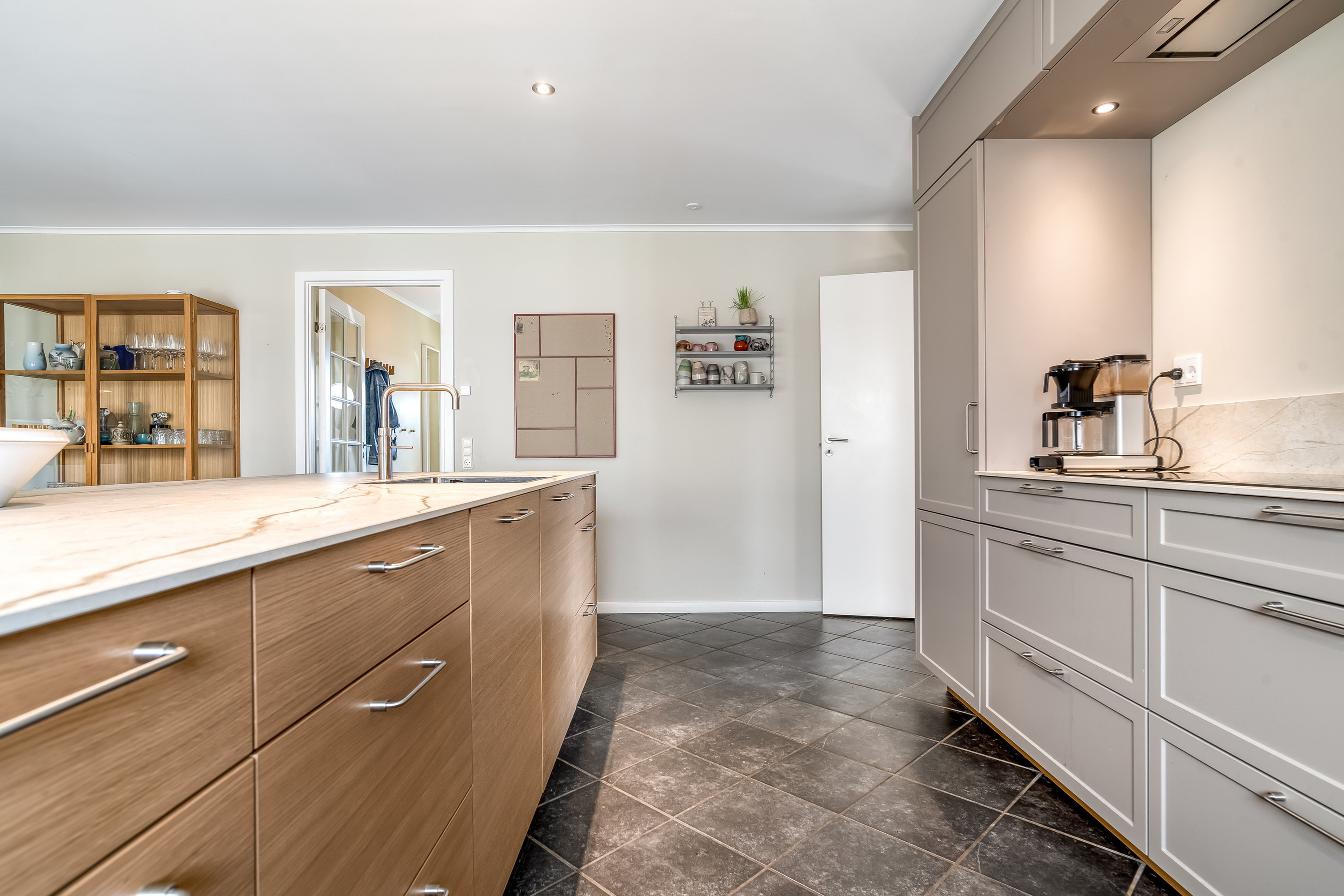 Fremhævet  billede i fuldskærmstilstand. Billede af Fløjlsgræsset 26, Mejrup, 7500 Holstebro