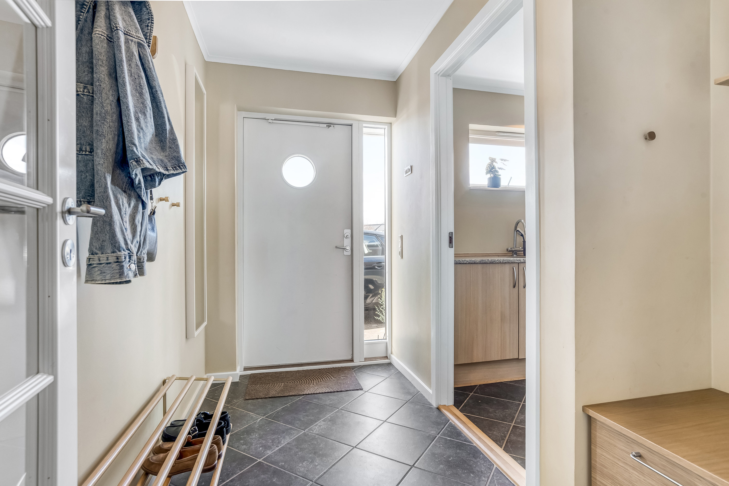 Fremhævet  billede i fuldskærmstilstand. Billede af Fløjlsgræsset 26, Mejrup, 7500 Holstebro