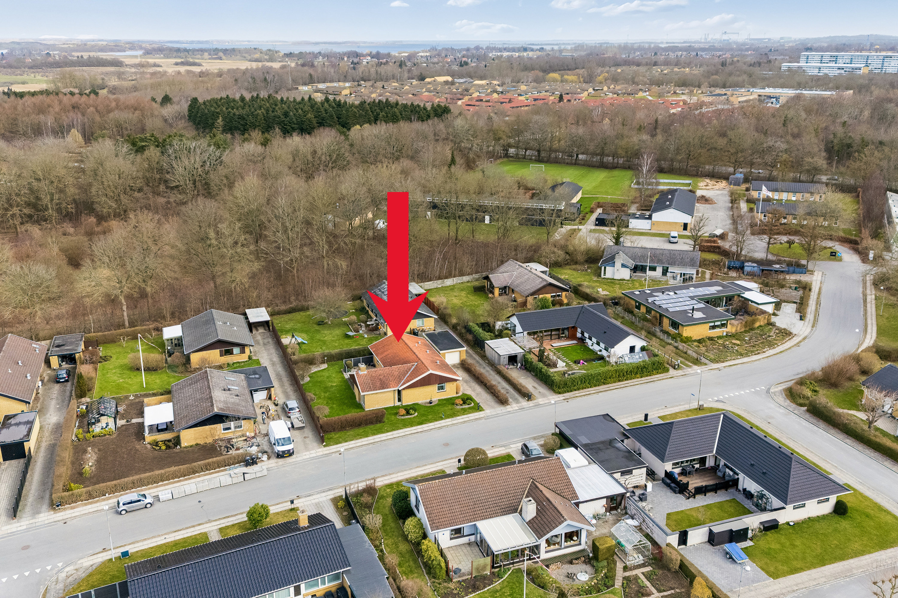 Fremhævet luftfoto billede i fuldskærmstilstand. Billede af Døckerslundsvej 174, 5000 Odense C