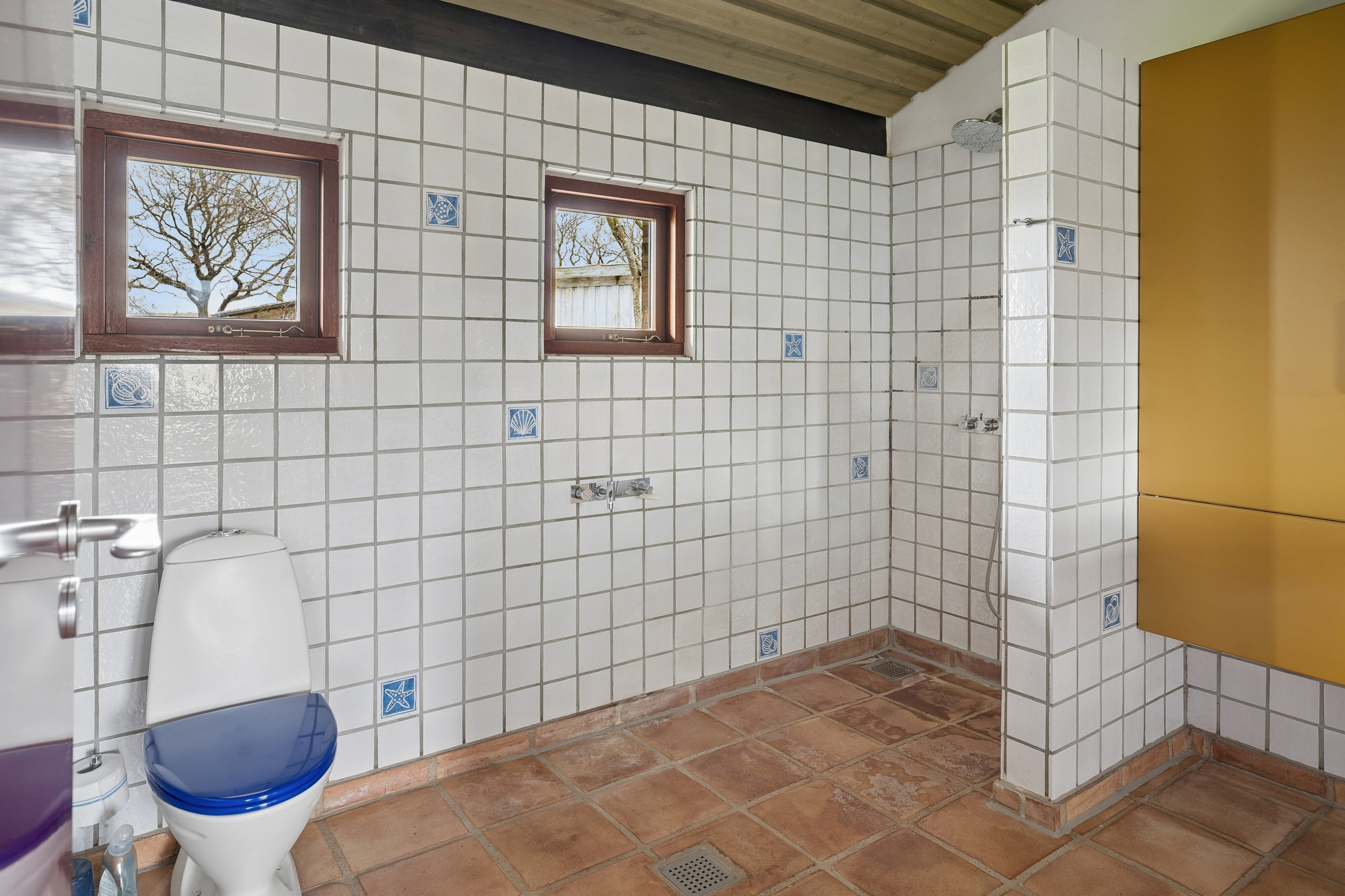 Fremhævet badeværelse billede i fuldskærmstilstand. Billede af Syrenhaven 20, 6040 Egtved