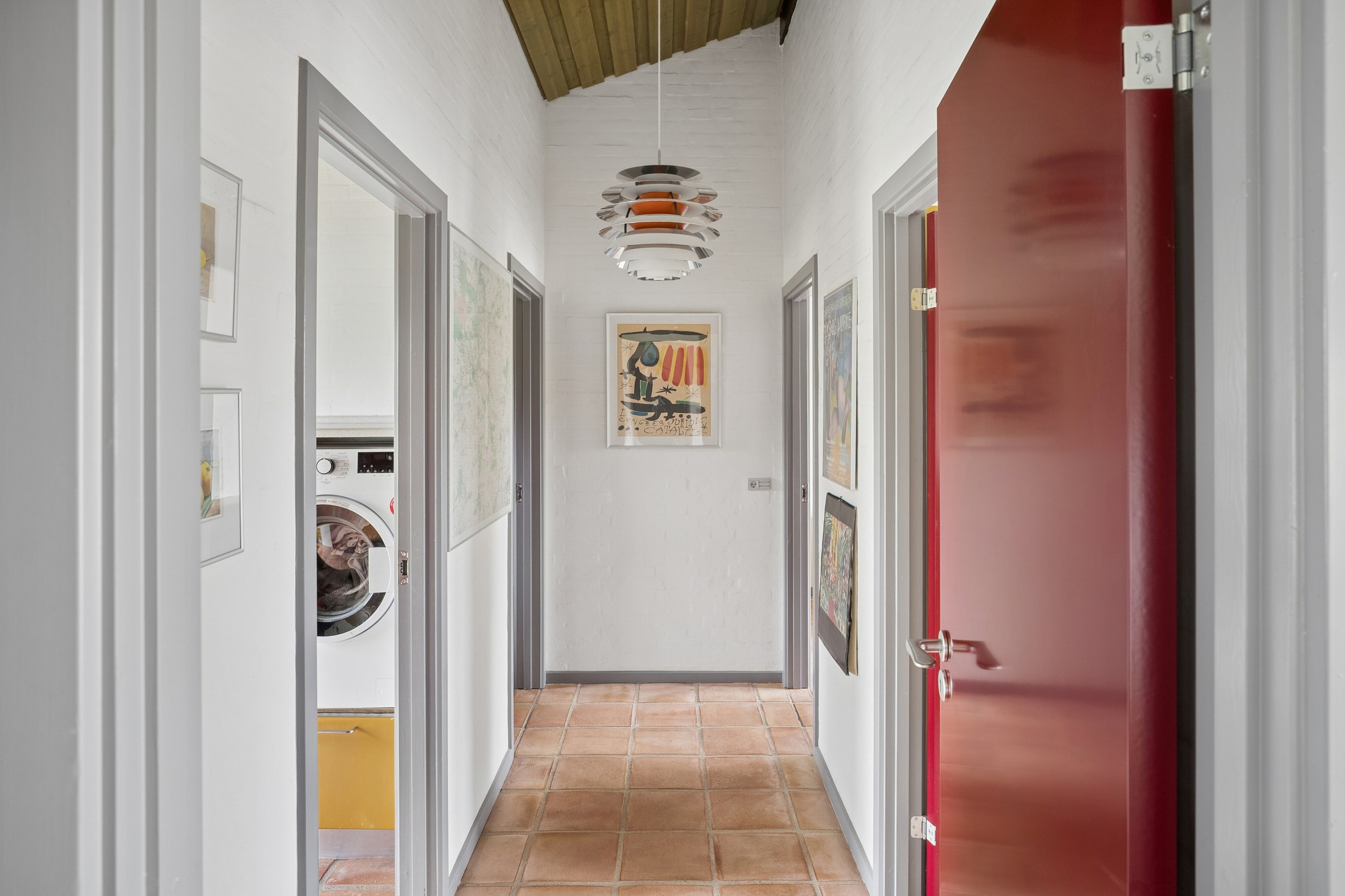 Fremhævet hall billede i fuldskærmstilstand. Billede af Syrenhaven 20, 6040 Egtved