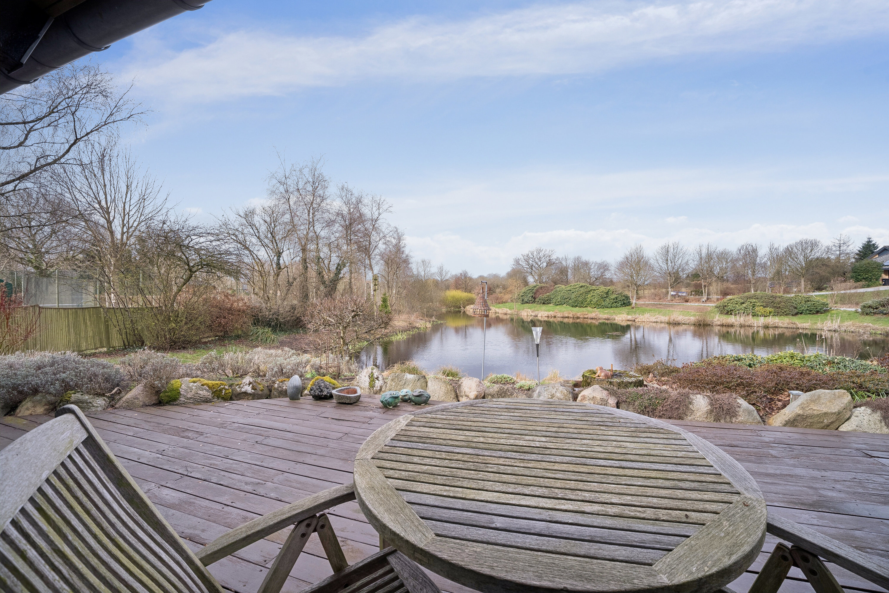 Fremhævet udendørs billede i fuldskærmstilstand. Billede af Syrenhaven 20, 6040 Egtved