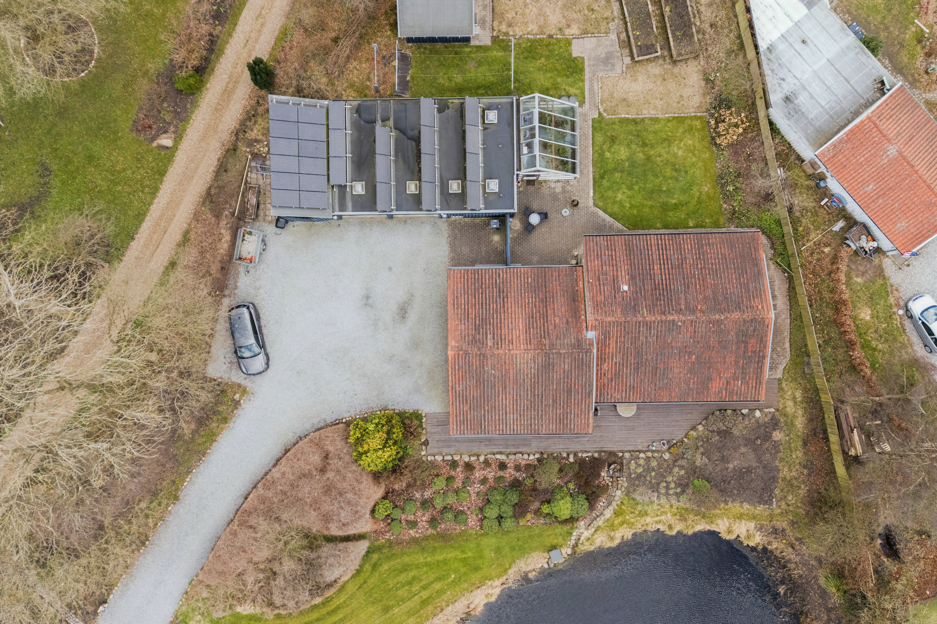 Fremhævet luftfoto billede i fuldskærmstilstand. Billede af Syrenhaven 20, 6040 Egtved