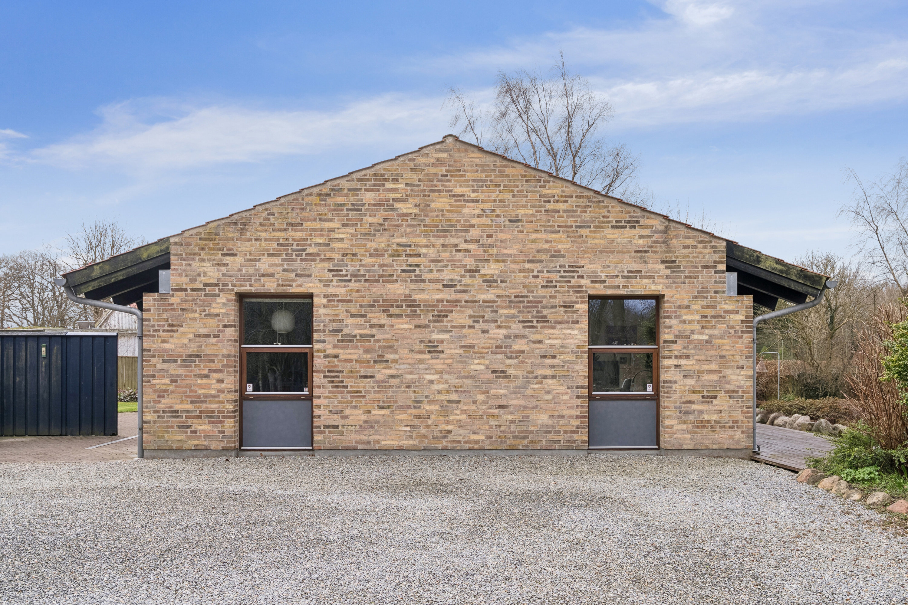 Fremhævet udendørs billede i fuldskærmstilstand. Billede af Syrenhaven 20, 6040 Egtved