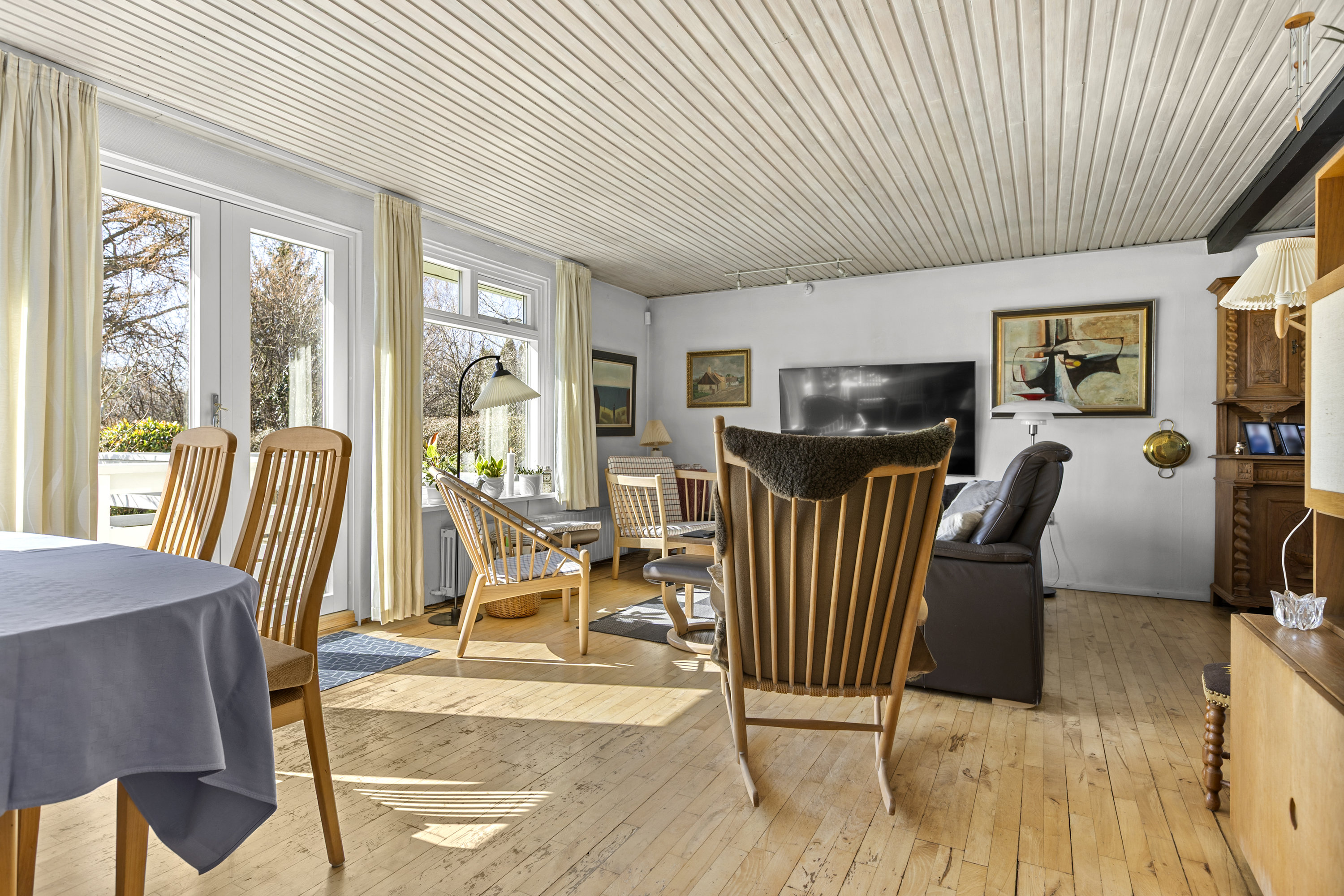 Fremhævet stue billede i fuldskærmstilstand. Billede af Dronning Sofies Vej 107, 4000 Roskilde