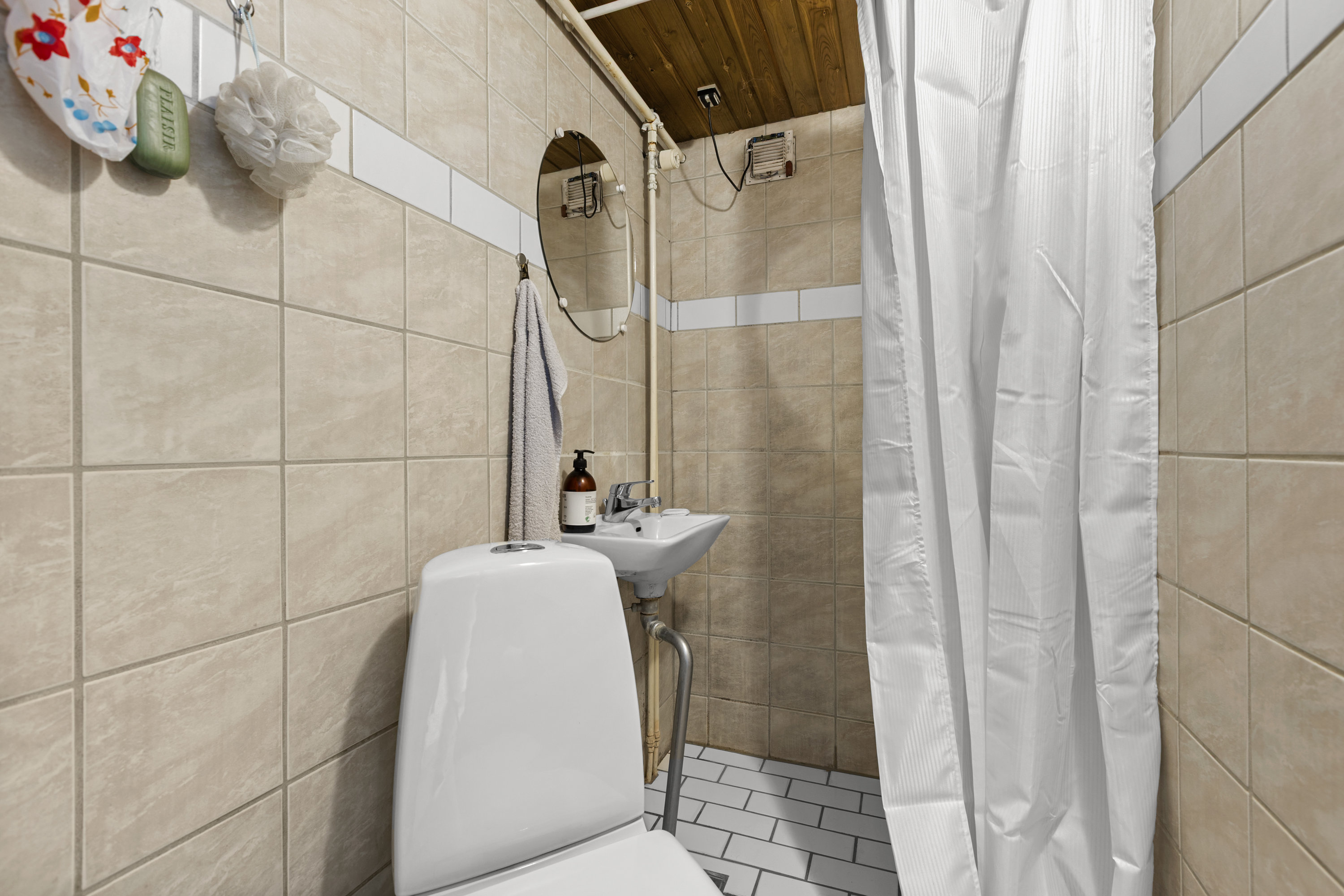 Fremhævet badeværelse billede i fuldskærmstilstand. Billede af Dronning Sofies Vej 107, 4000 Roskilde