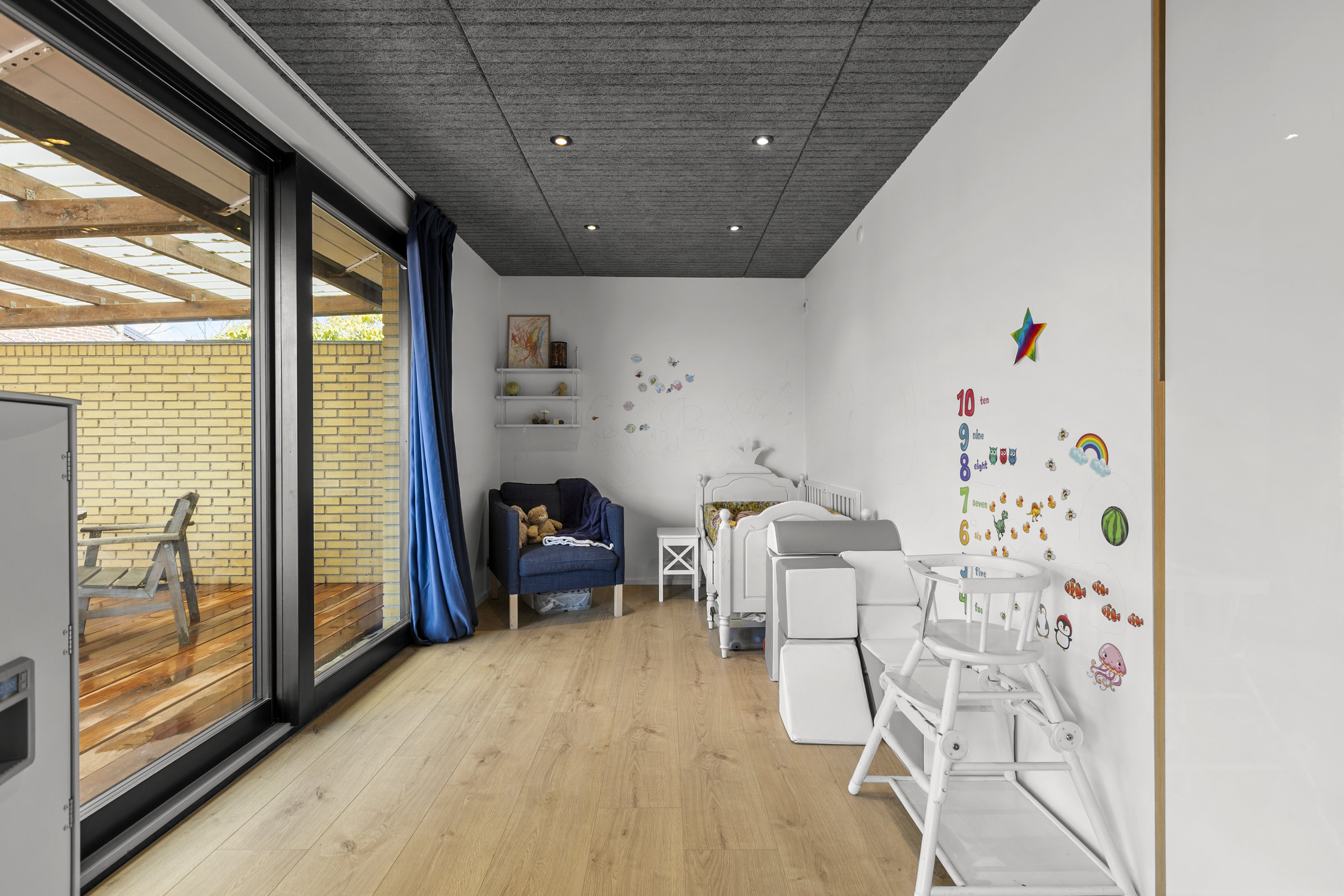 Fremhævet værelse billede i fuldskærmstilstand. Billede af Snekkevej 47, 4040 Jyllinge