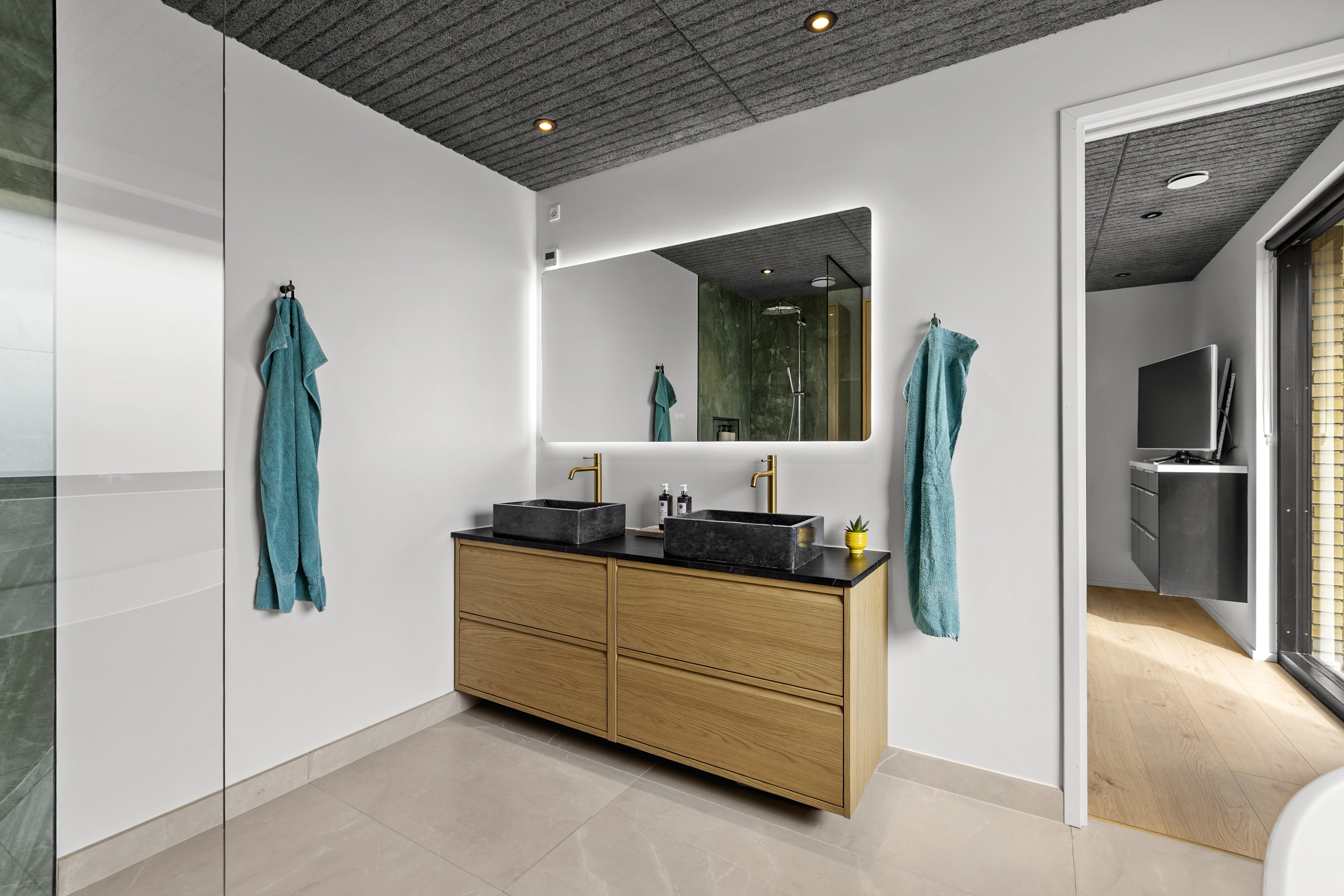 Fremhævet badeværelse billede i fuldskærmstilstand. Billede af Snekkevej 47, 4040 Jyllinge