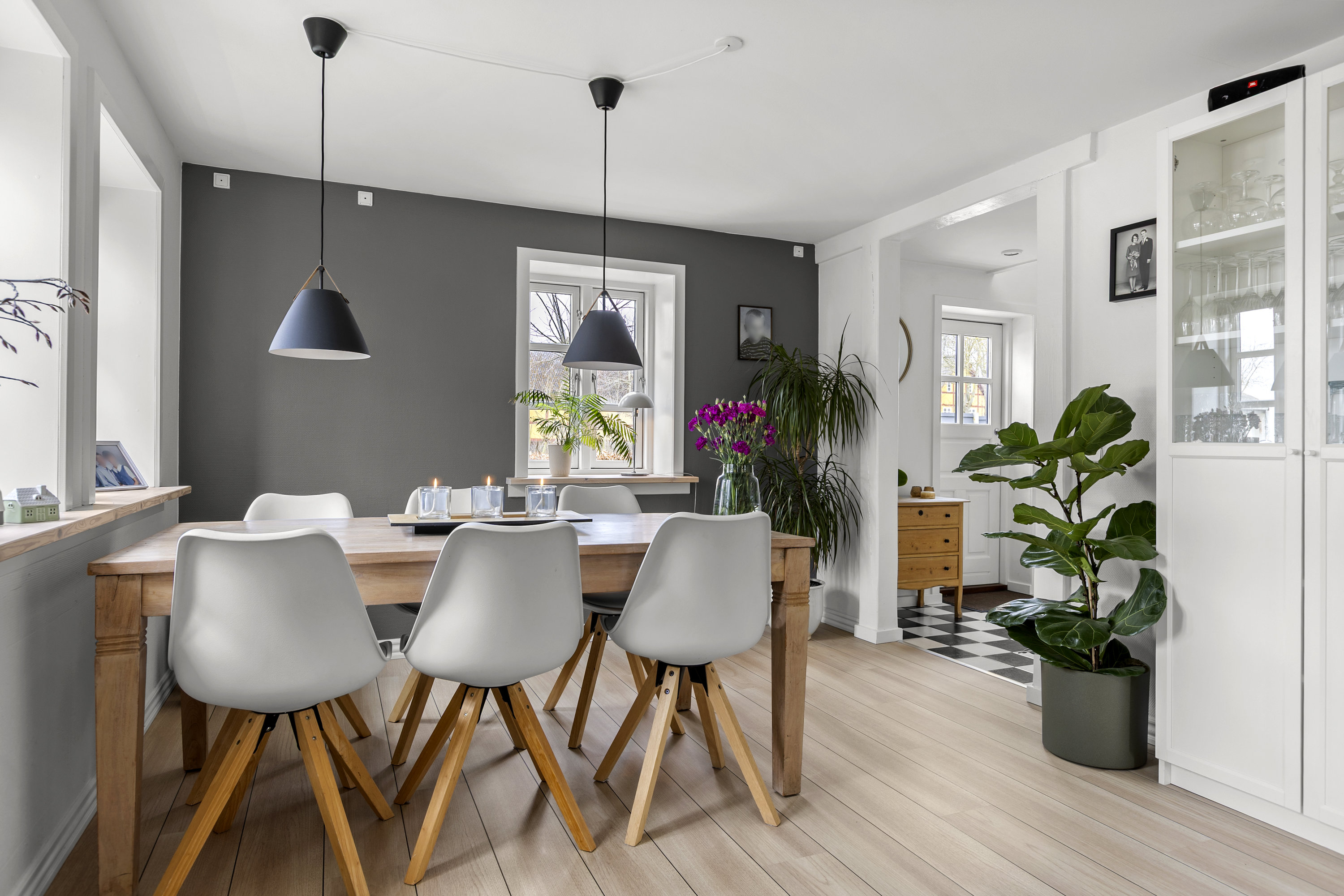 Fremhævet stue billede i fuldskærmstilstand. Billede af Bøstrupvej 7, Bøstrup, 4200 Slagelse