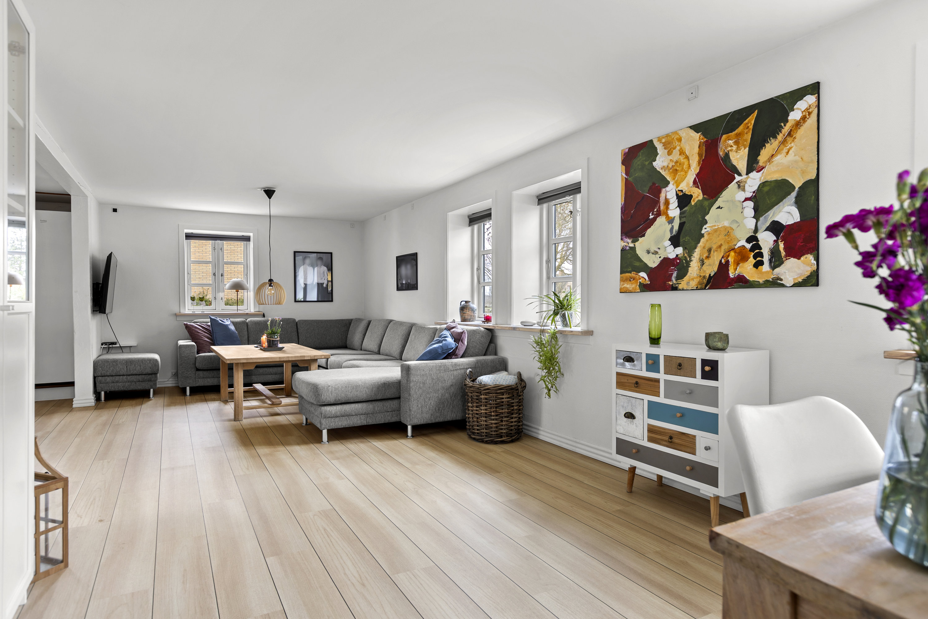 Fremhævet stue billede i fuldskærmstilstand. Billede af Bøstrupvej 7, Bøstrup, 4200 Slagelse