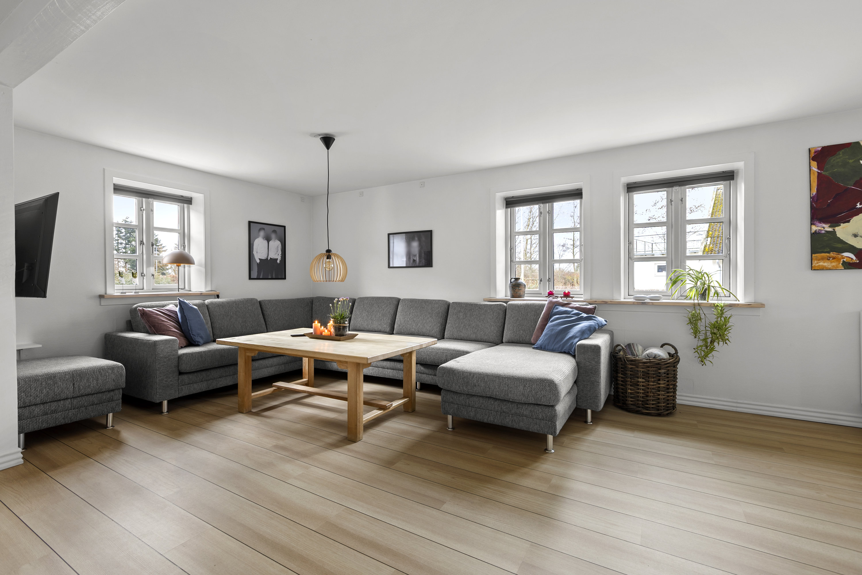 Fremhævet stue billede i fuldskærmstilstand. Billede af Bøstrupvej 7, Bøstrup, 4200 Slagelse