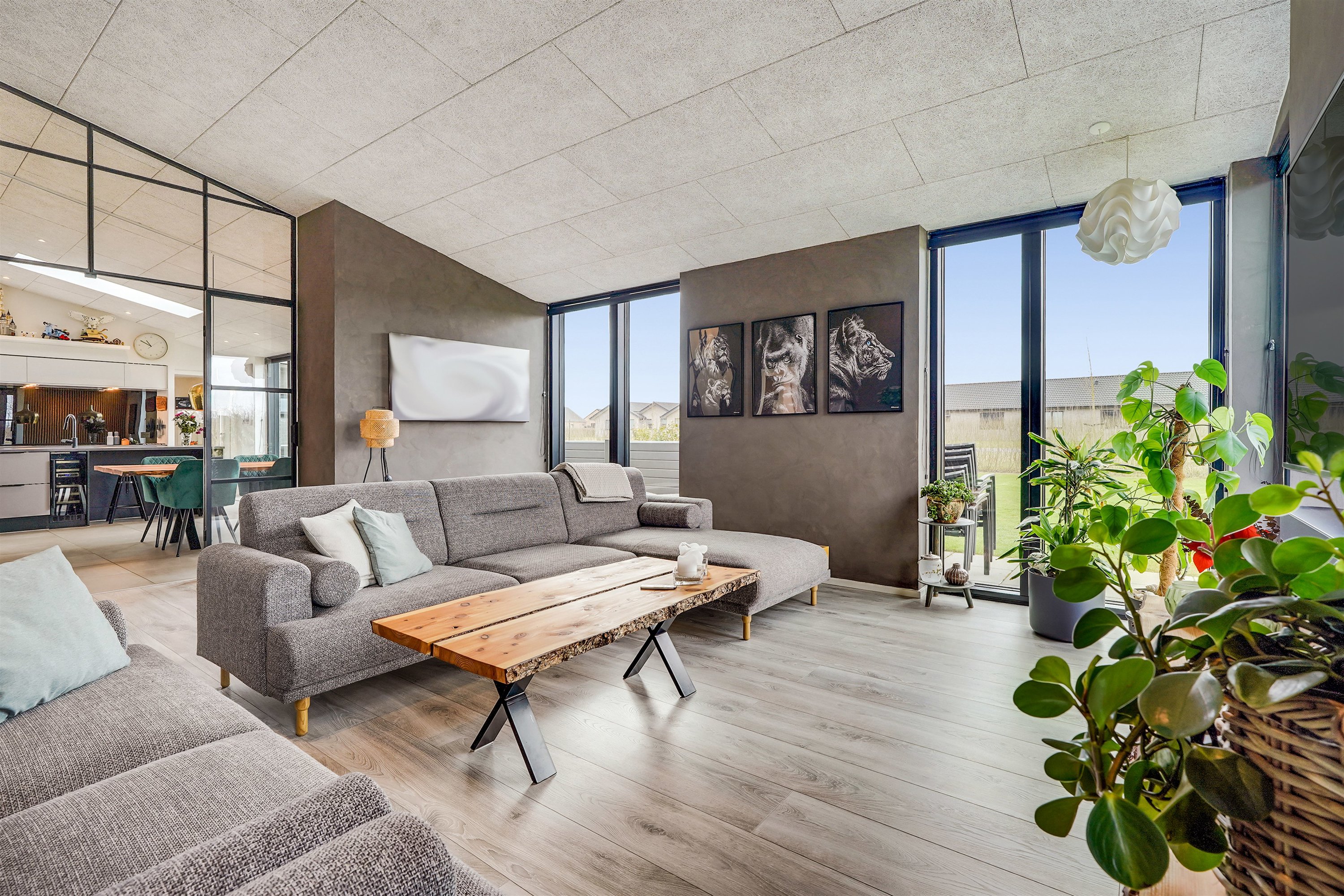 Fremhævet stue billede i fuldskærmstilstand. Billede af Sommerfuglen 3, 7190 Billund