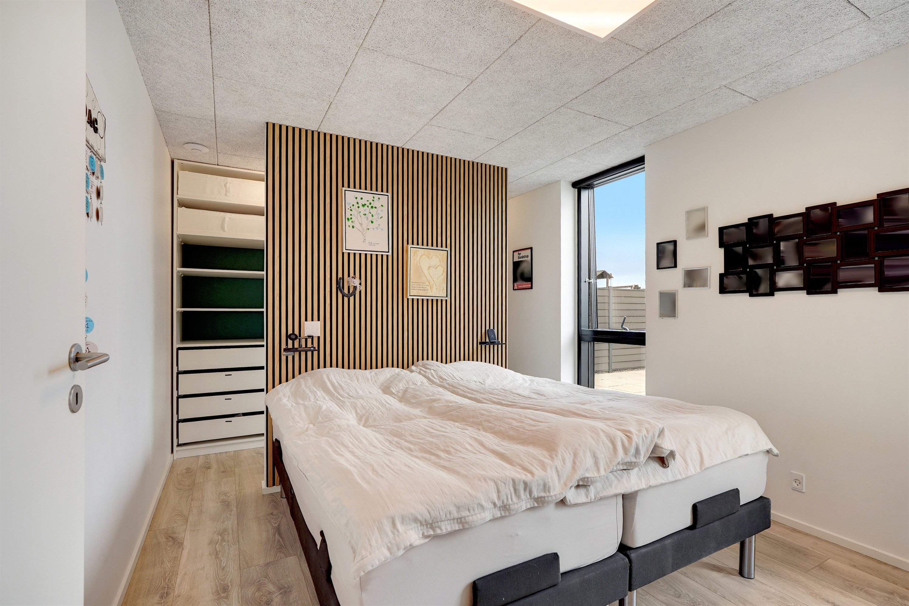 Fremhævet soveværelse billede i fuldskærmstilstand. Billede af Sommerfuglen 3, 7190 Billund