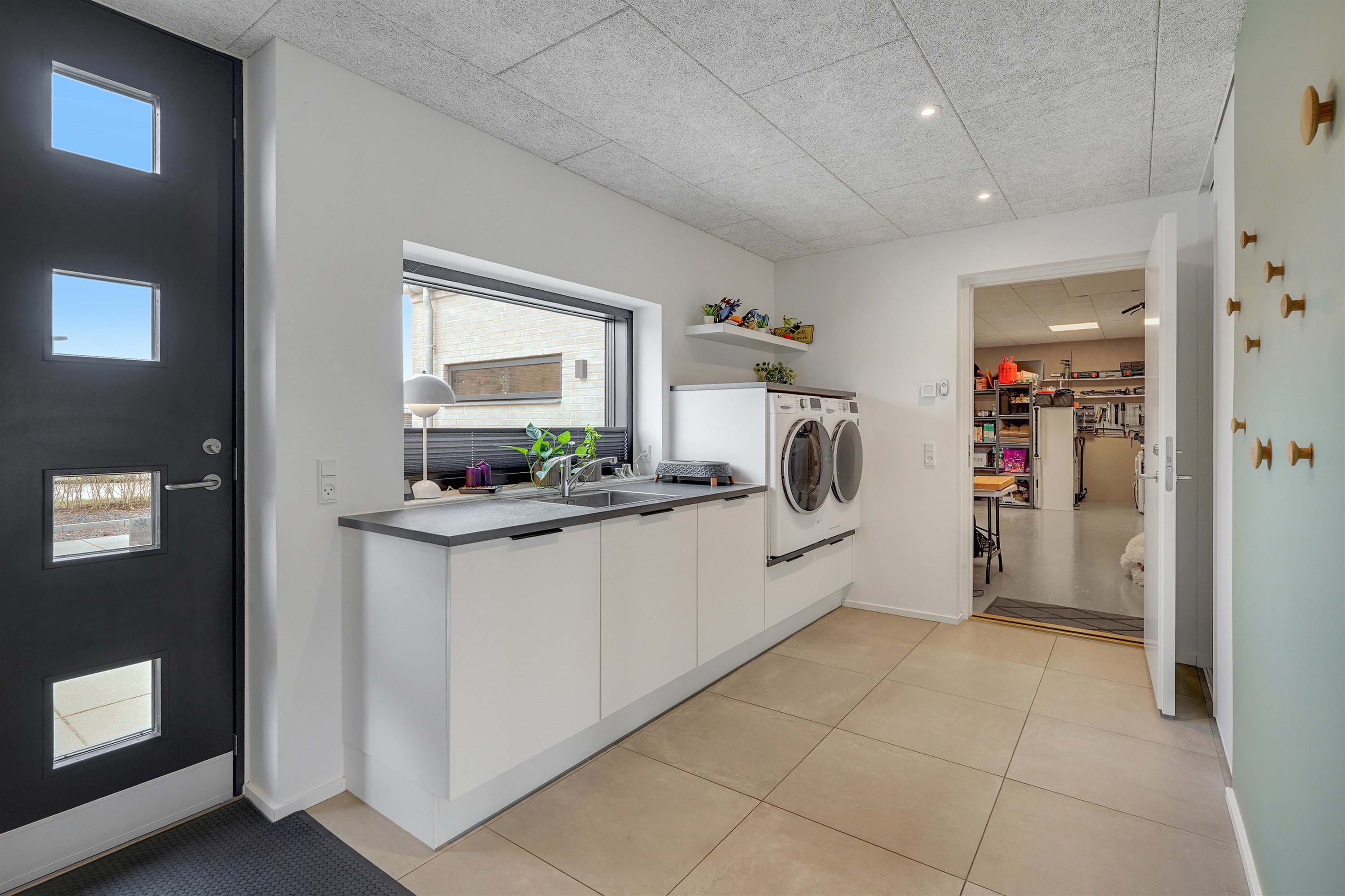 Fremhævet entré billede i fuldskærmstilstand. Billede af Sommerfuglen 3, 7190 Billund