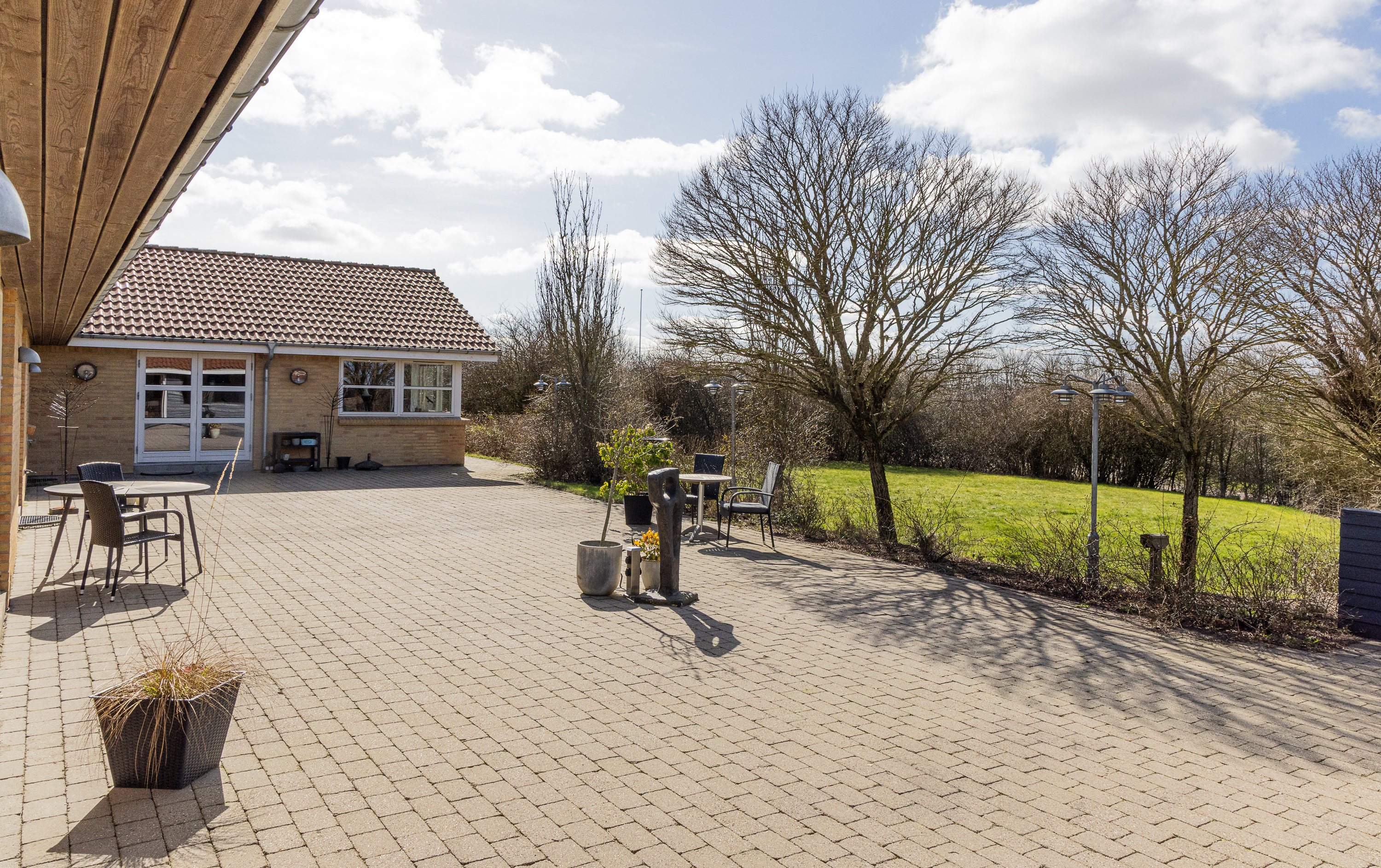 Fremhævet terrasse billede i fuldskærmstilstand. Billede af Møldrupvej 1C, Yding, 8752 Østbirk