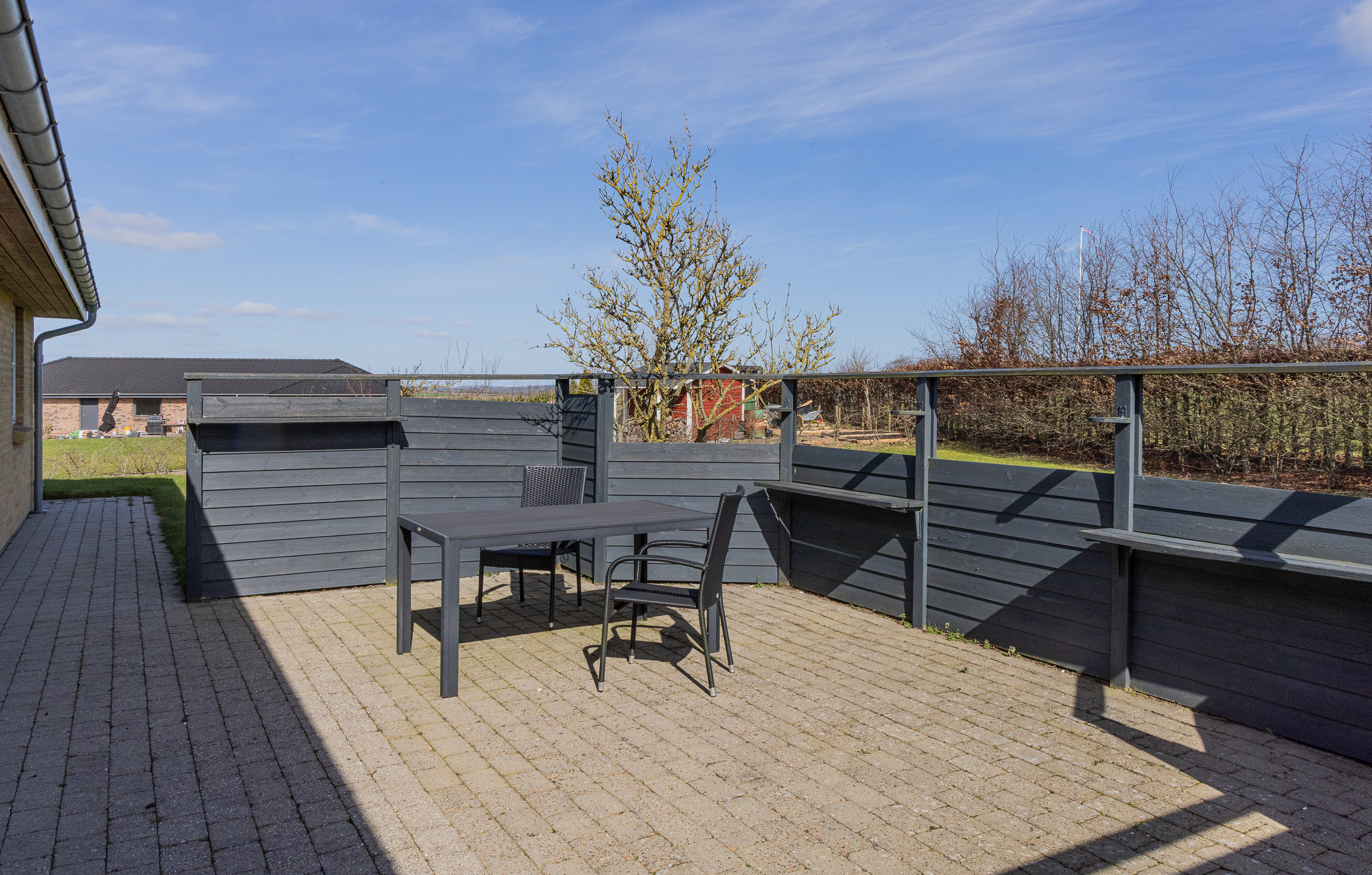 Fremhævet terrasse billede i fuldskærmstilstand. Billede af Møldrupvej 1C, Yding, 8752 Østbirk