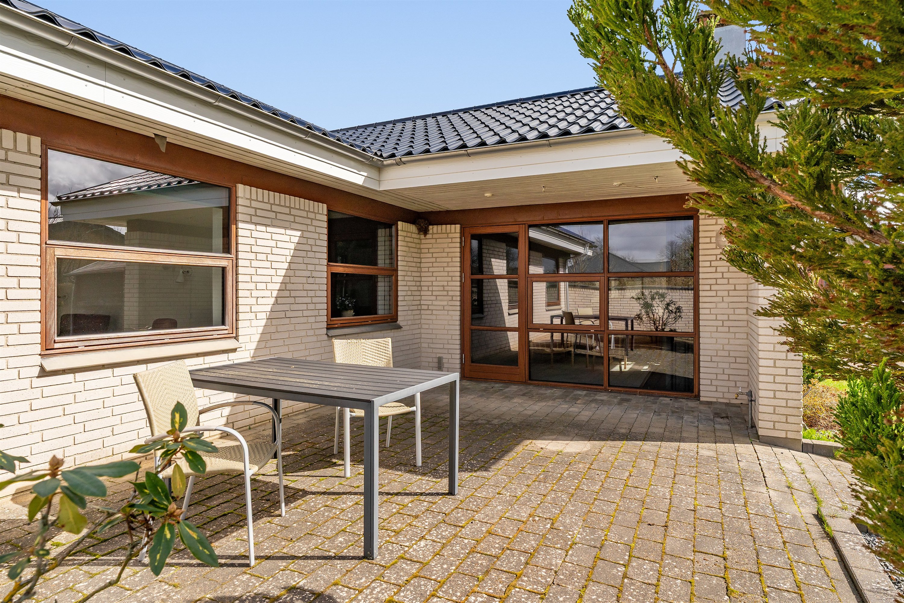 Fremhævet terrasse billede i fuldskærmstilstand. Billede af Plougslundvej 169, 7190 Billund