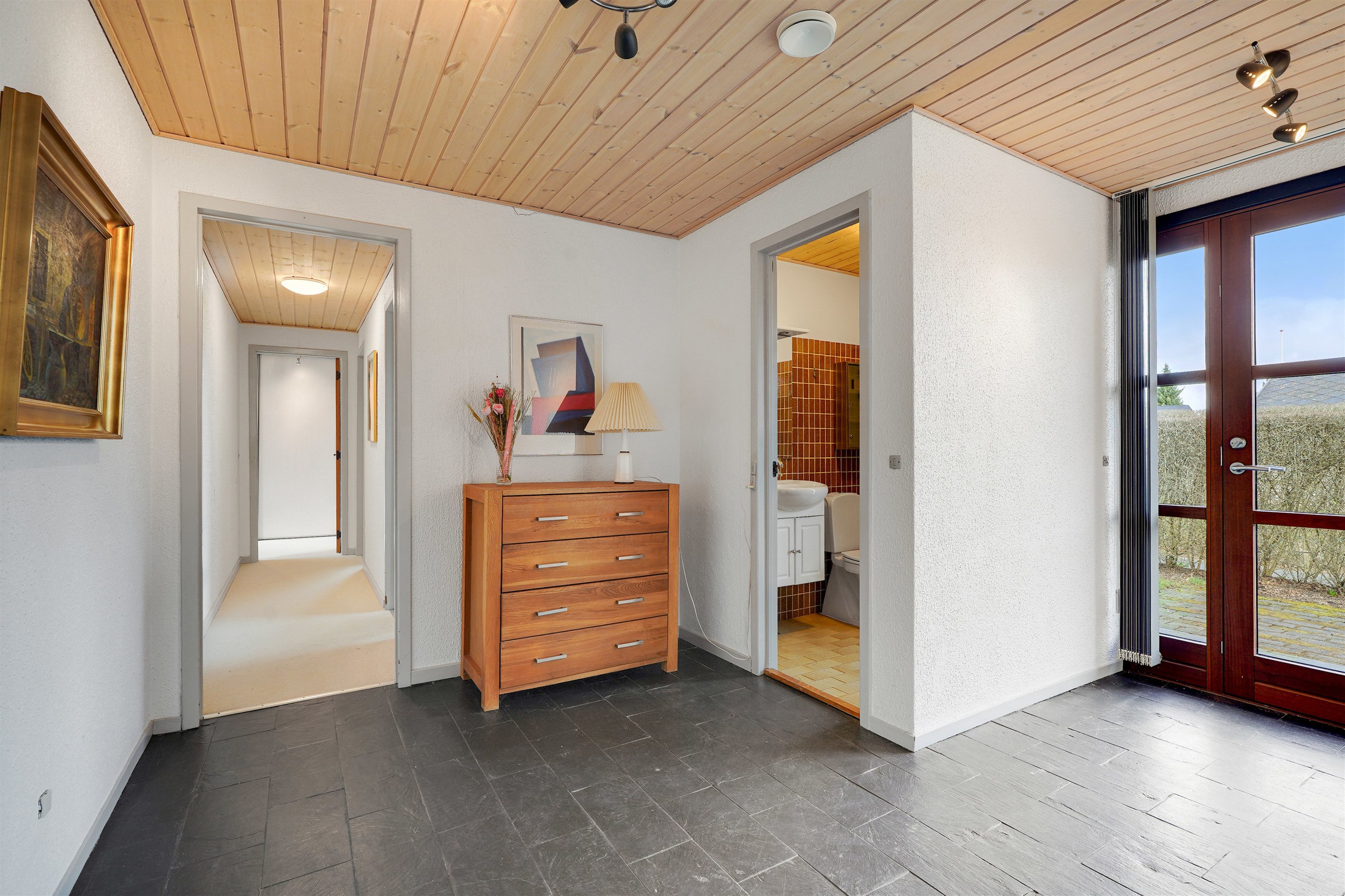 Fremhævet entré billede i fuldskærmstilstand. Billede af Plougslundvej 169, 7190 Billund