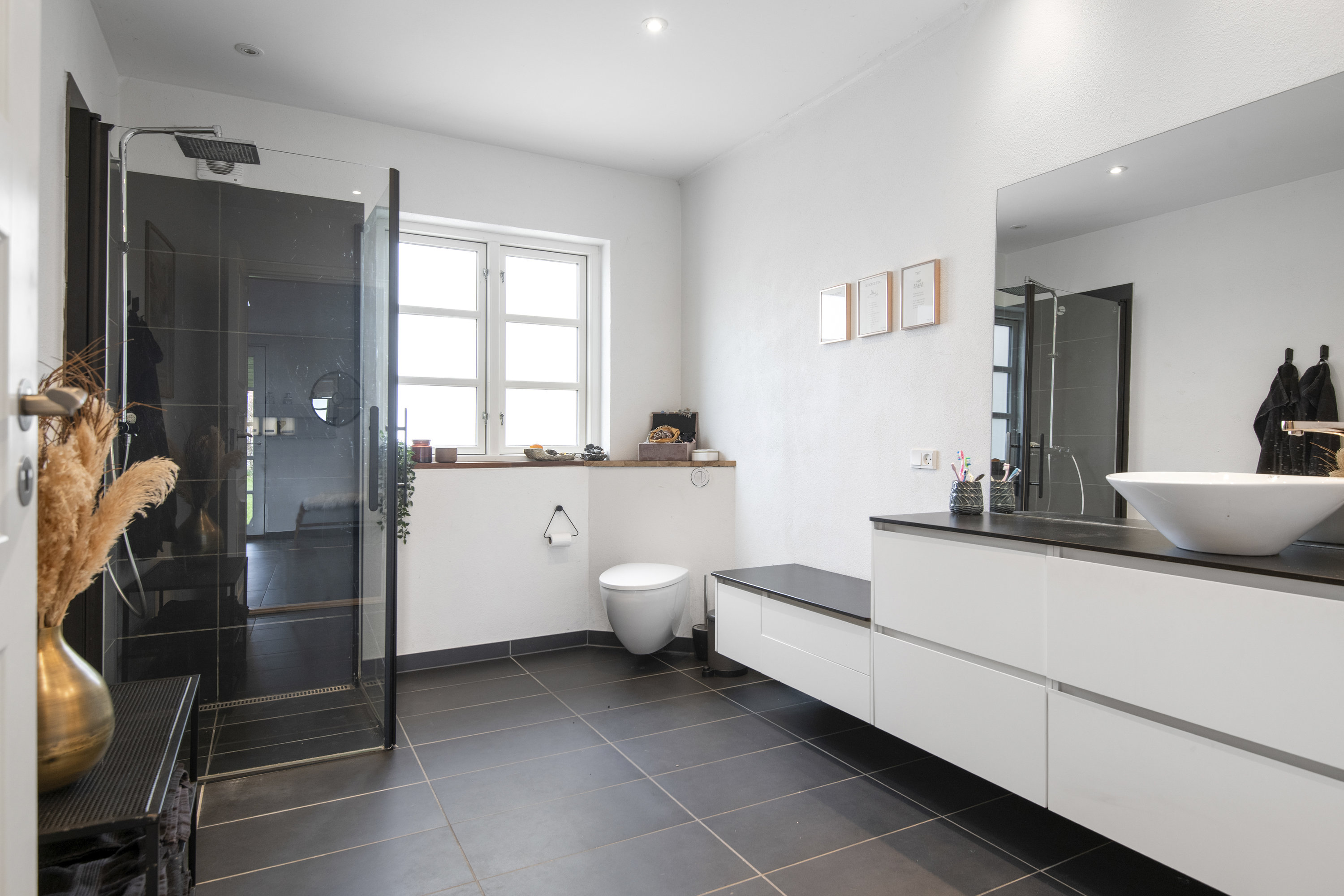 Fremhævet  billede i fuldskærmstilstand. Billede af Sæsingvej 25, 9830 Tårs