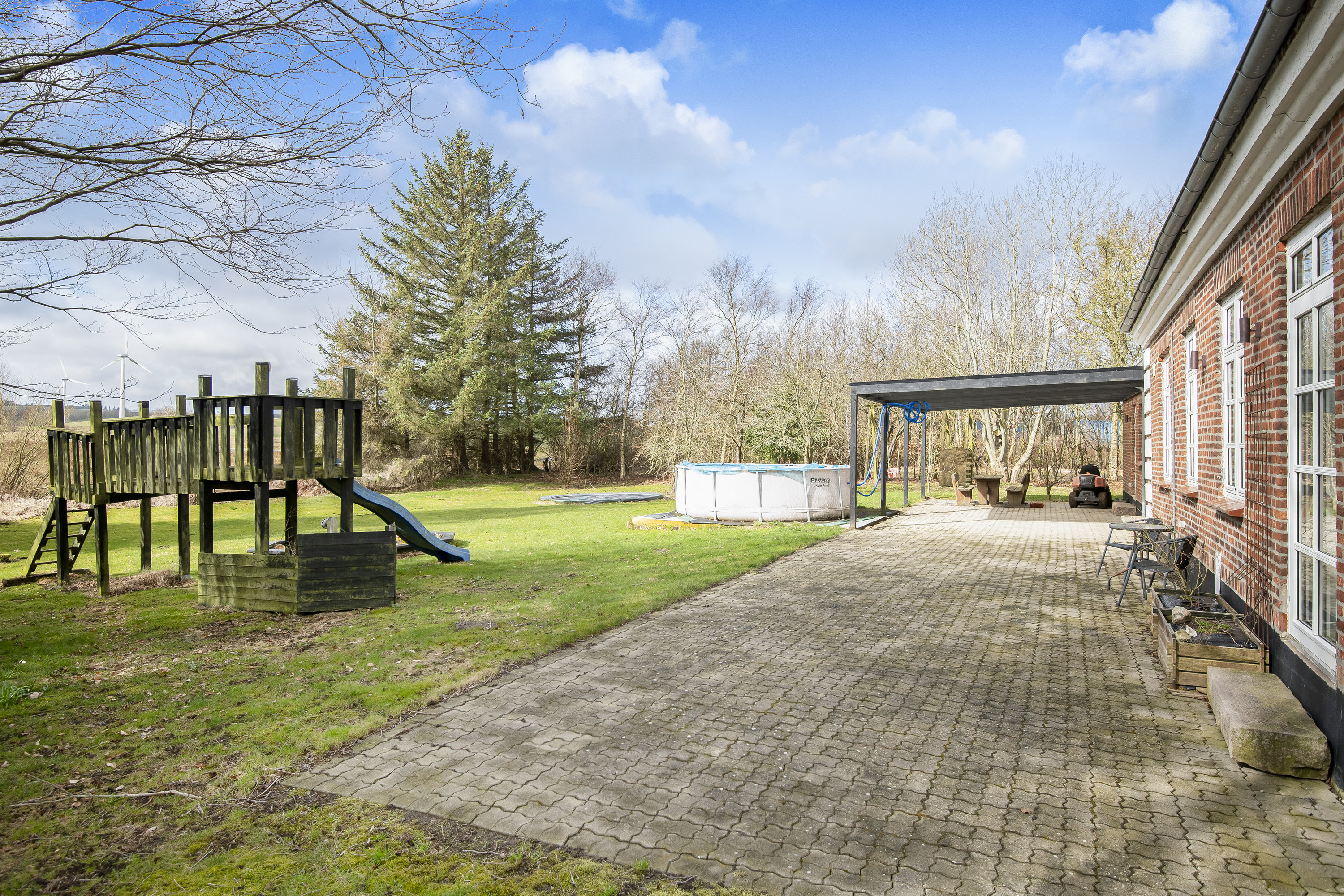 Fremhævet  billede i fuldskærmstilstand. Billede af Sæsingvej 25, 9830 Tårs