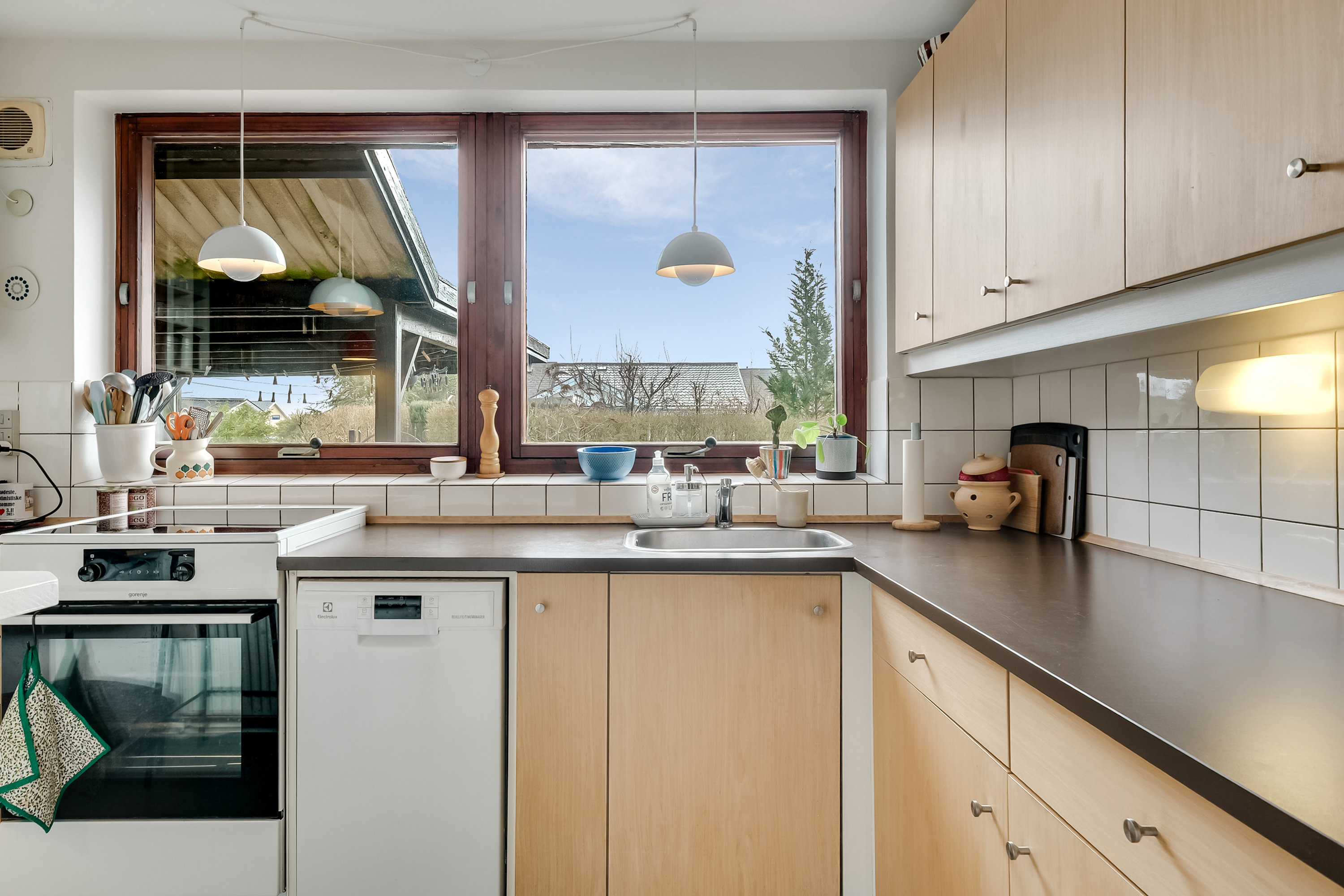 Fremhævet køkken billede i fuldskærmstilstand. Billede af Arreskovvænget 18, 5230 Odense M