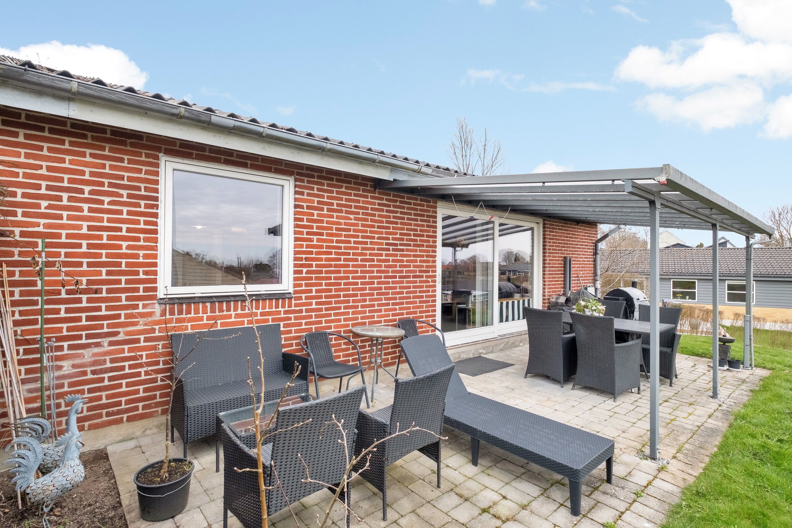 Fremhævet terrasse billede i fuldskærmstilstand. Billede af Mølledalen 15A, 8530 Hjortshøj