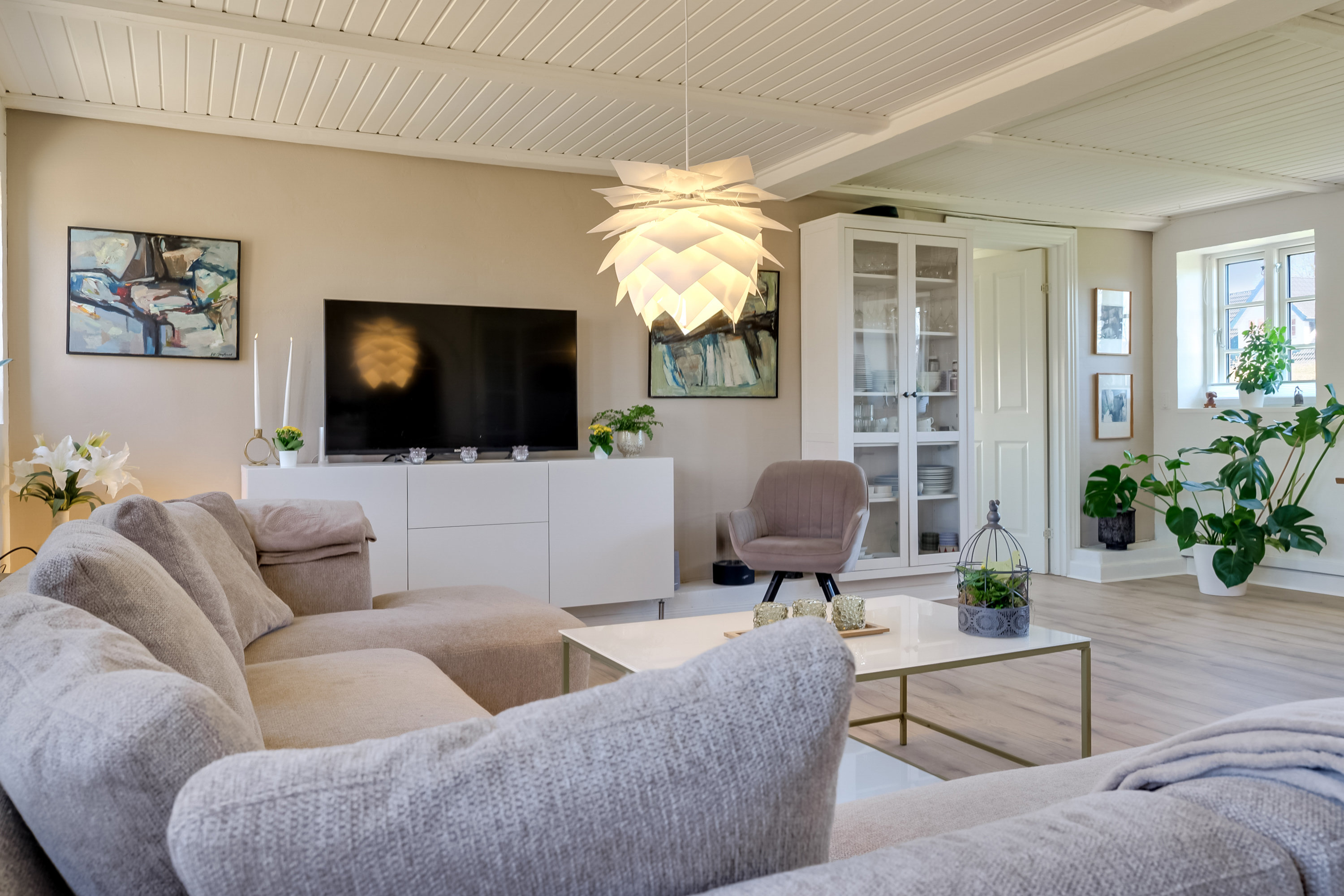 Fremhævet stue billede i fuldskærmstilstand. Billede af Nørregade 16, 5330 Munkebo