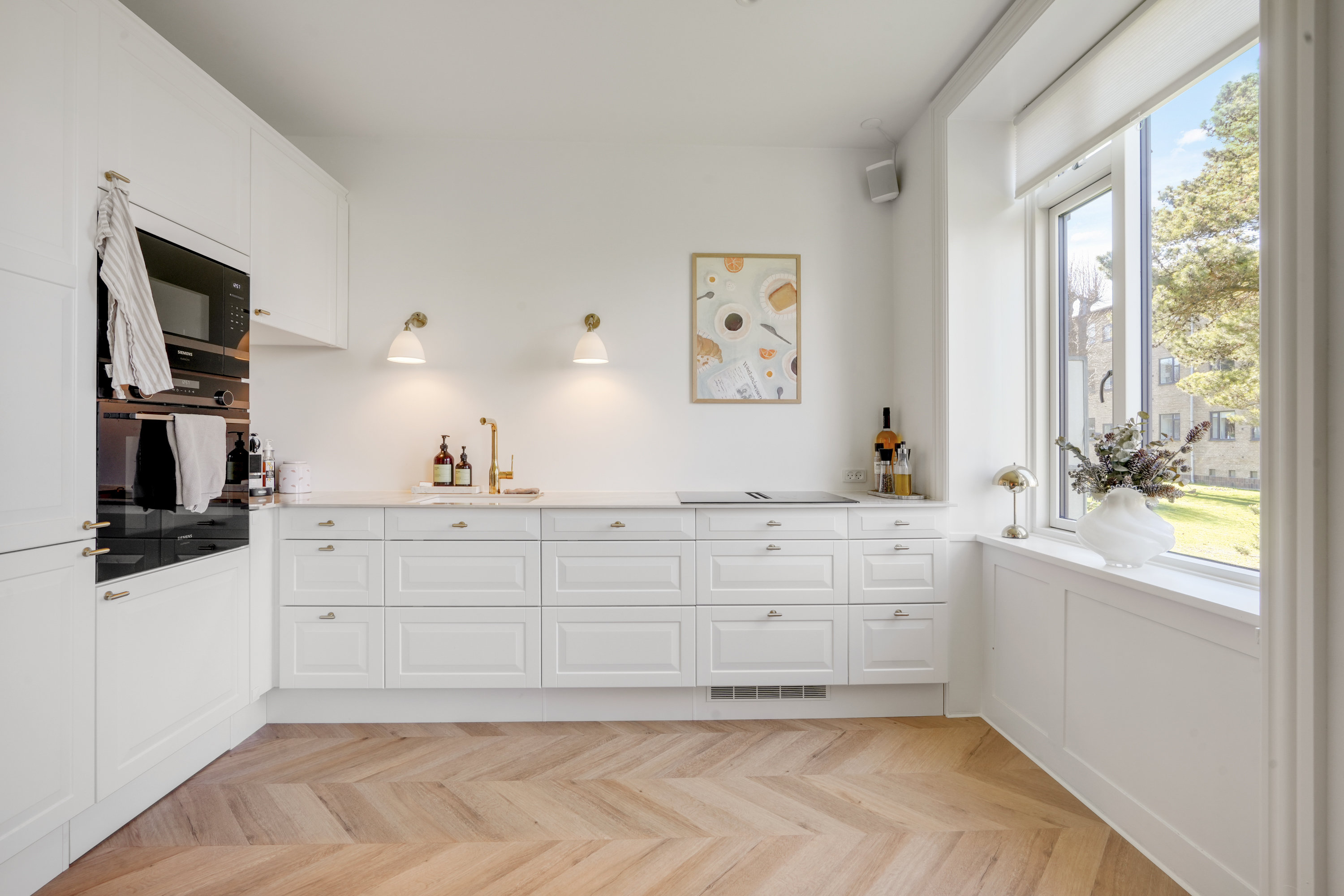 Fremhævet køkken billede i fuldskærmstilstand. Billede af Maglemosevej 11, st.. th., 2900 Hellerup