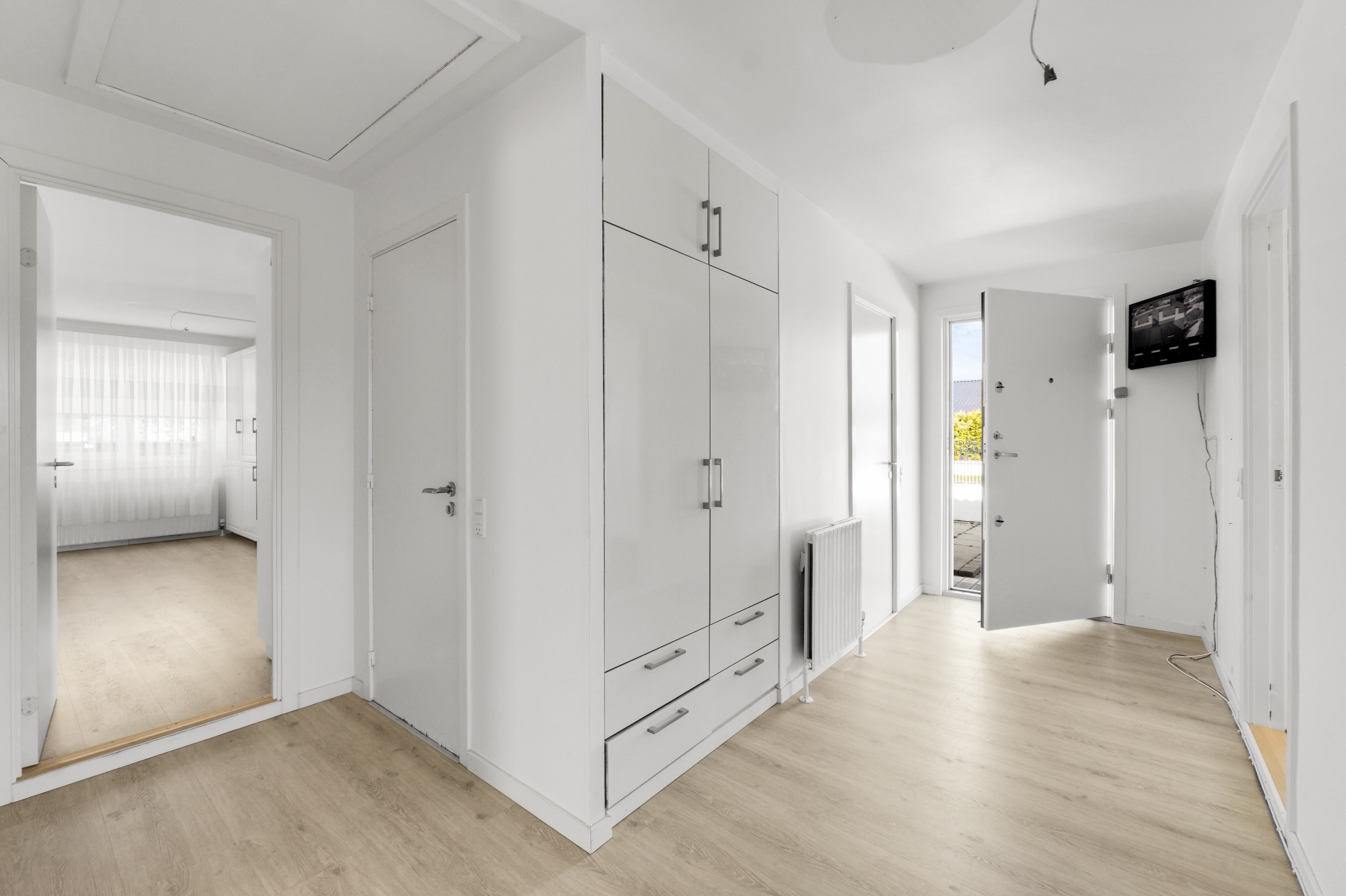 Fremhævet gang billede i fuldskærmstilstand. Billede af Landlyst Vænge 19, 2635 Ishøj