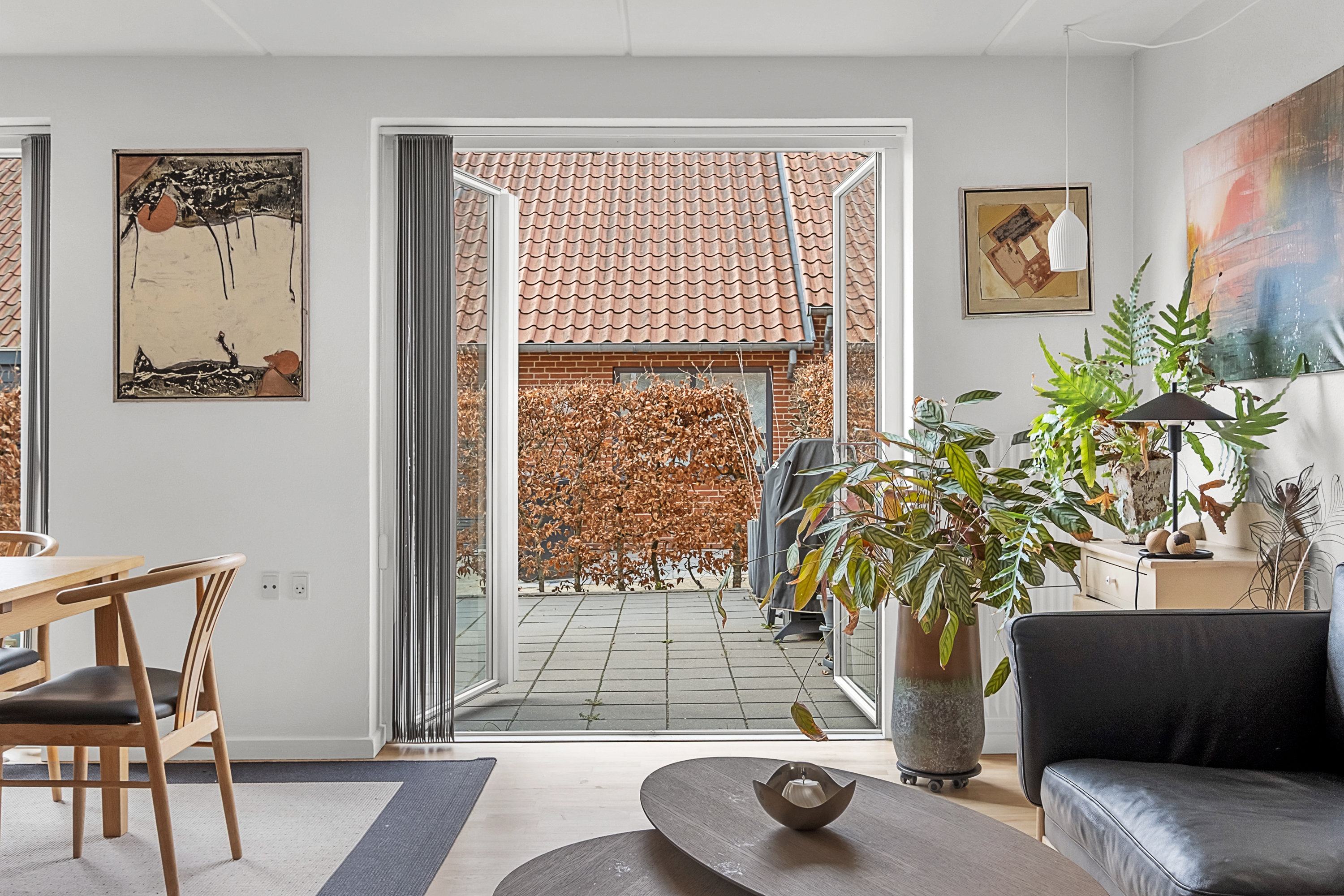 Fremhævet stue billede i fuldskærmstilstand. Billede af Ellebæk Parkvej 62, 8520 Lystrup