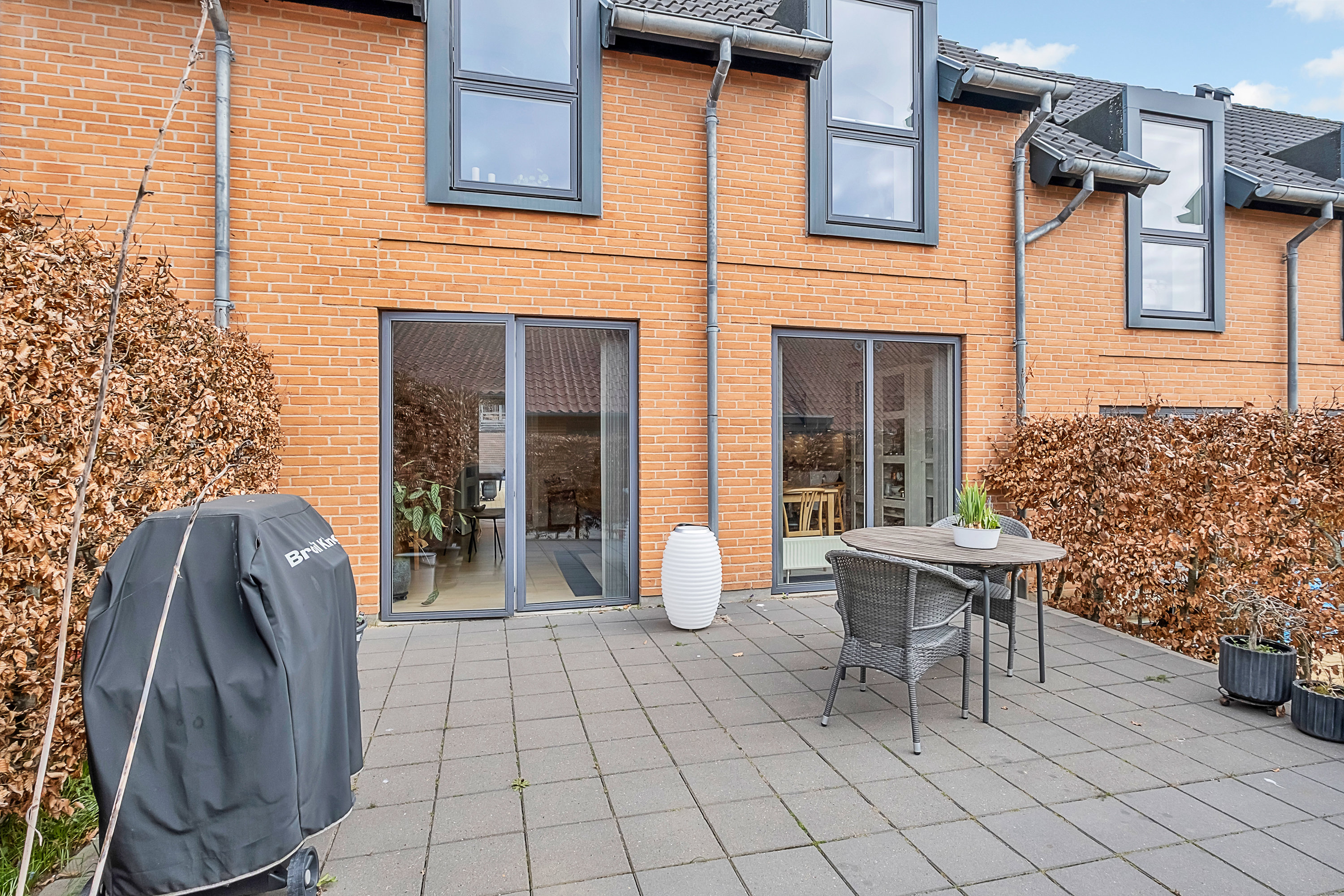 Fremhævet terrasse billede i fuldskærmstilstand. Billede af Ellebæk Parkvej 62, 8520 Lystrup