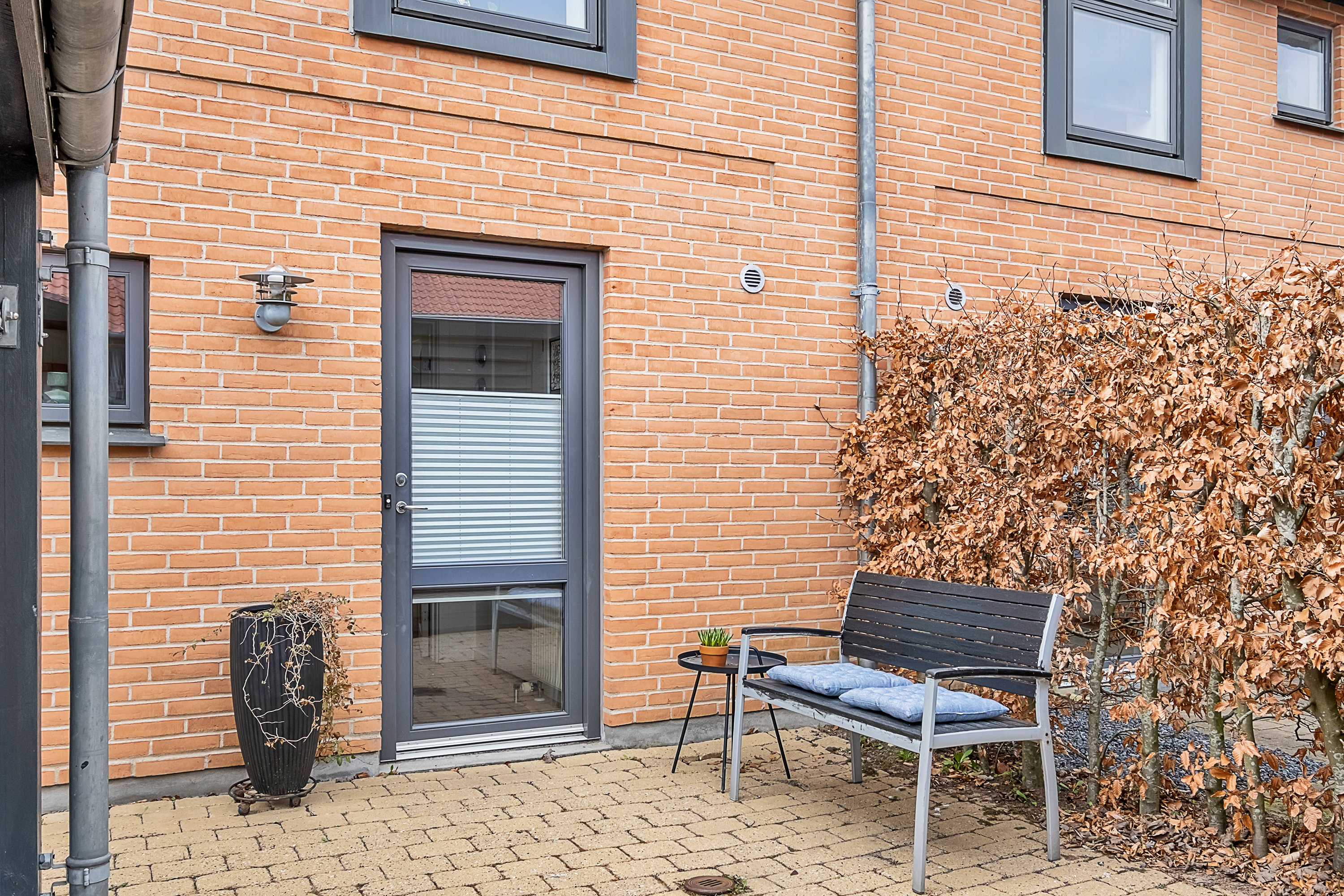 Fremhævet terrasse billede i fuldskærmstilstand. Billede af Ellebæk Parkvej 62, 8520 Lystrup