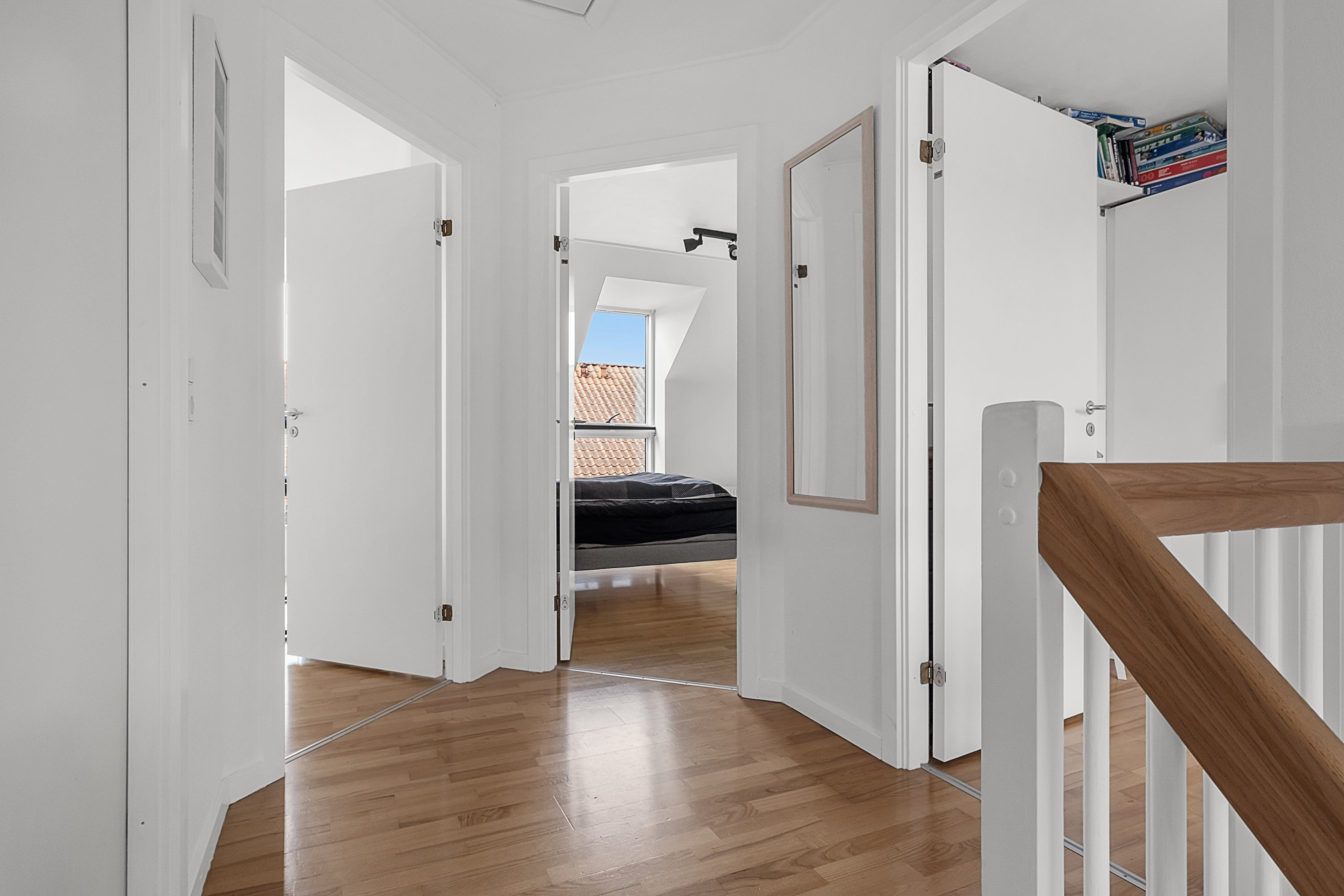 Fremhævet gang billede i fuldskærmstilstand. Billede af Ellebæk Parkvej 62, 8520 Lystrup