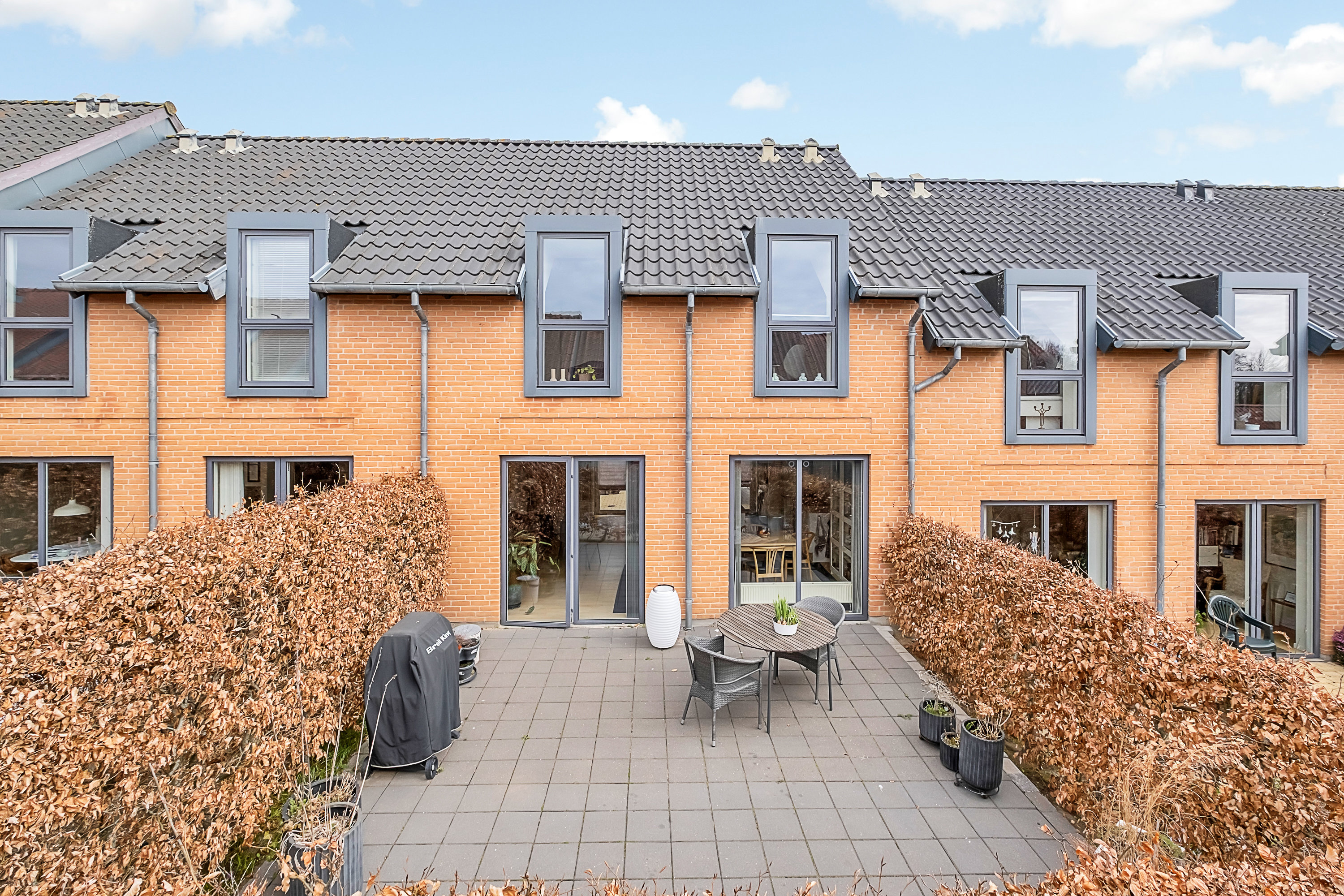 Fremhævet terrasse billede i fuldskærmstilstand. Billede af Ellebæk Parkvej 62, 8520 Lystrup